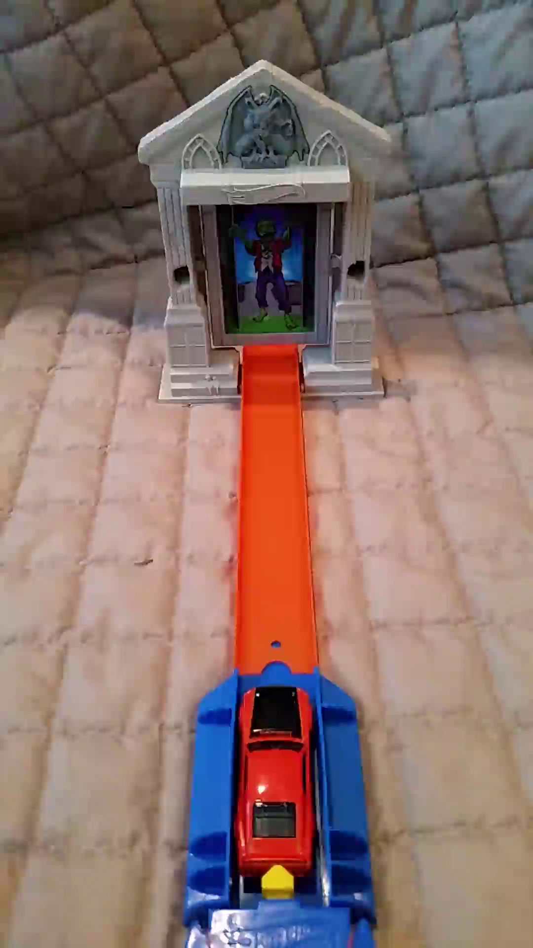 Customer reviews Hot Wheels Zombie Attack Track Set