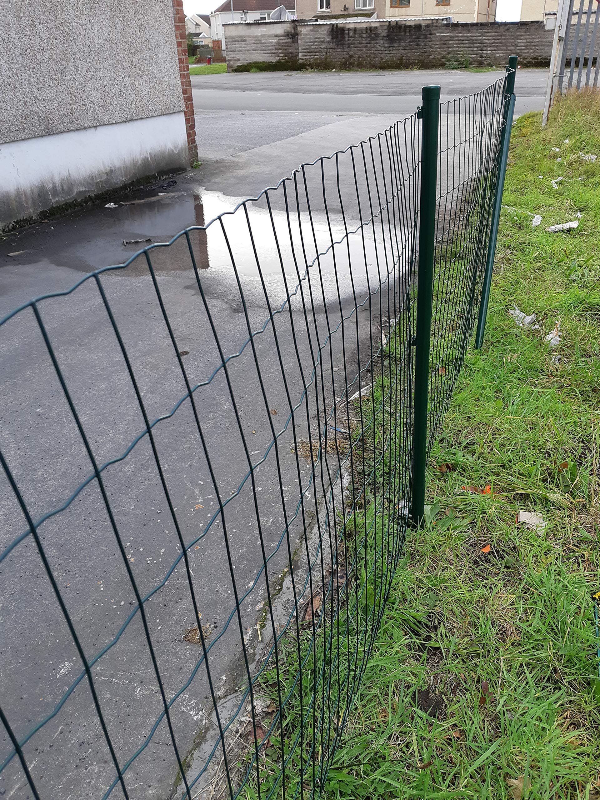 Easy Gardening PVC Coated Weld Mesh - Complete Fencing Kit - 1m High x 25mtrs Long