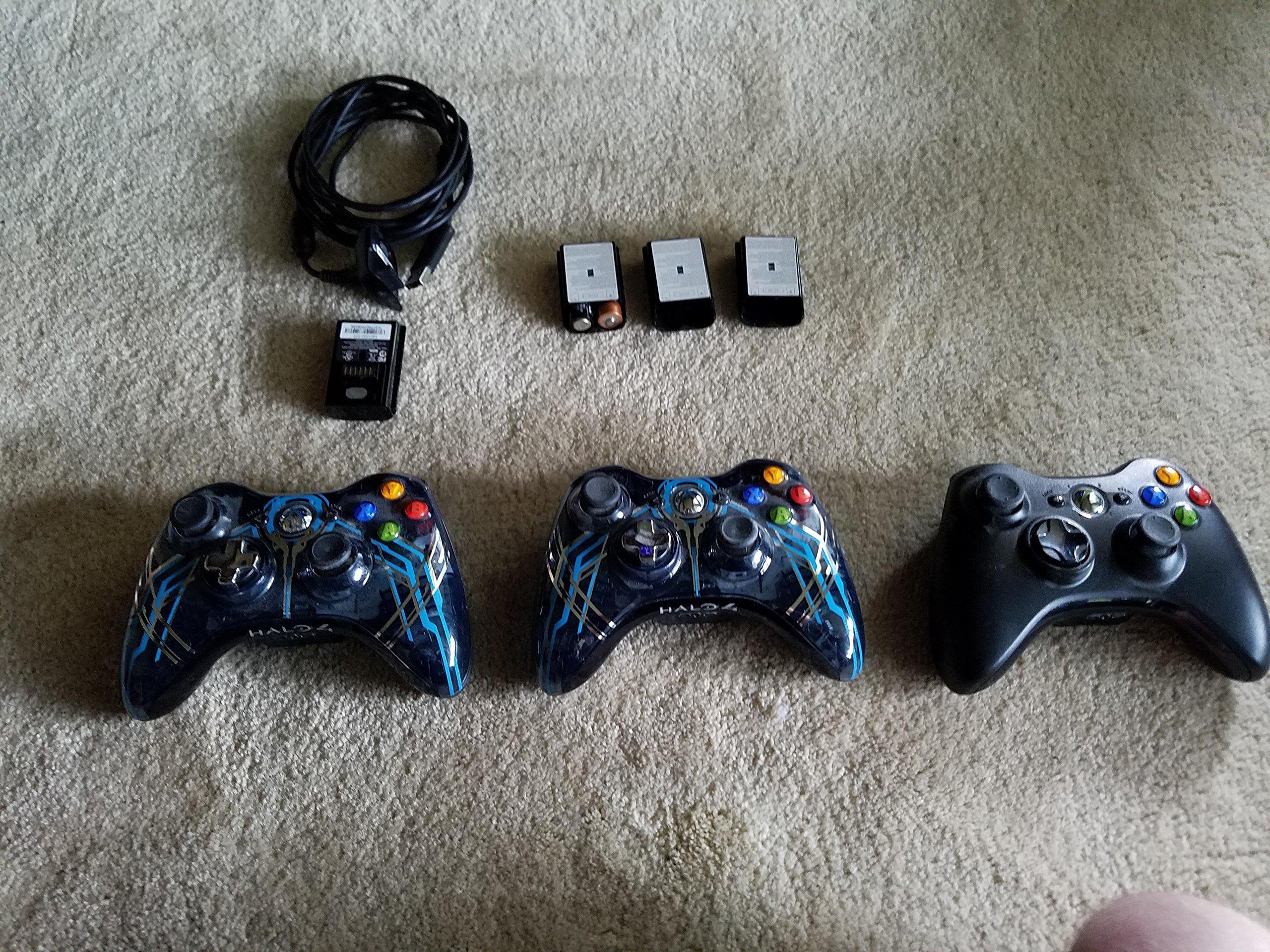 Xbox 360 Limited Edition Halo 4 Bundle