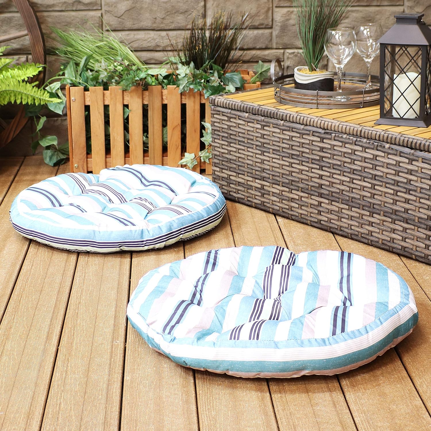 Sunnydaze Tufted Large Round Floor Cushion - Set of 2 - Unique Outdoor/Indoor Chair Cushions or Meditation Cushions - 300D Olefin with Polyester Fill - 22-Inch Diameter - Seaside Stripes: Kitchen & Dining