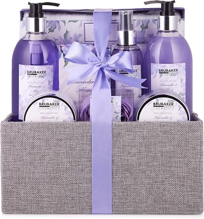 BRUBAKER Cosmetics Lavender Mint 12 Piece Bath Gift Set in Jute Box