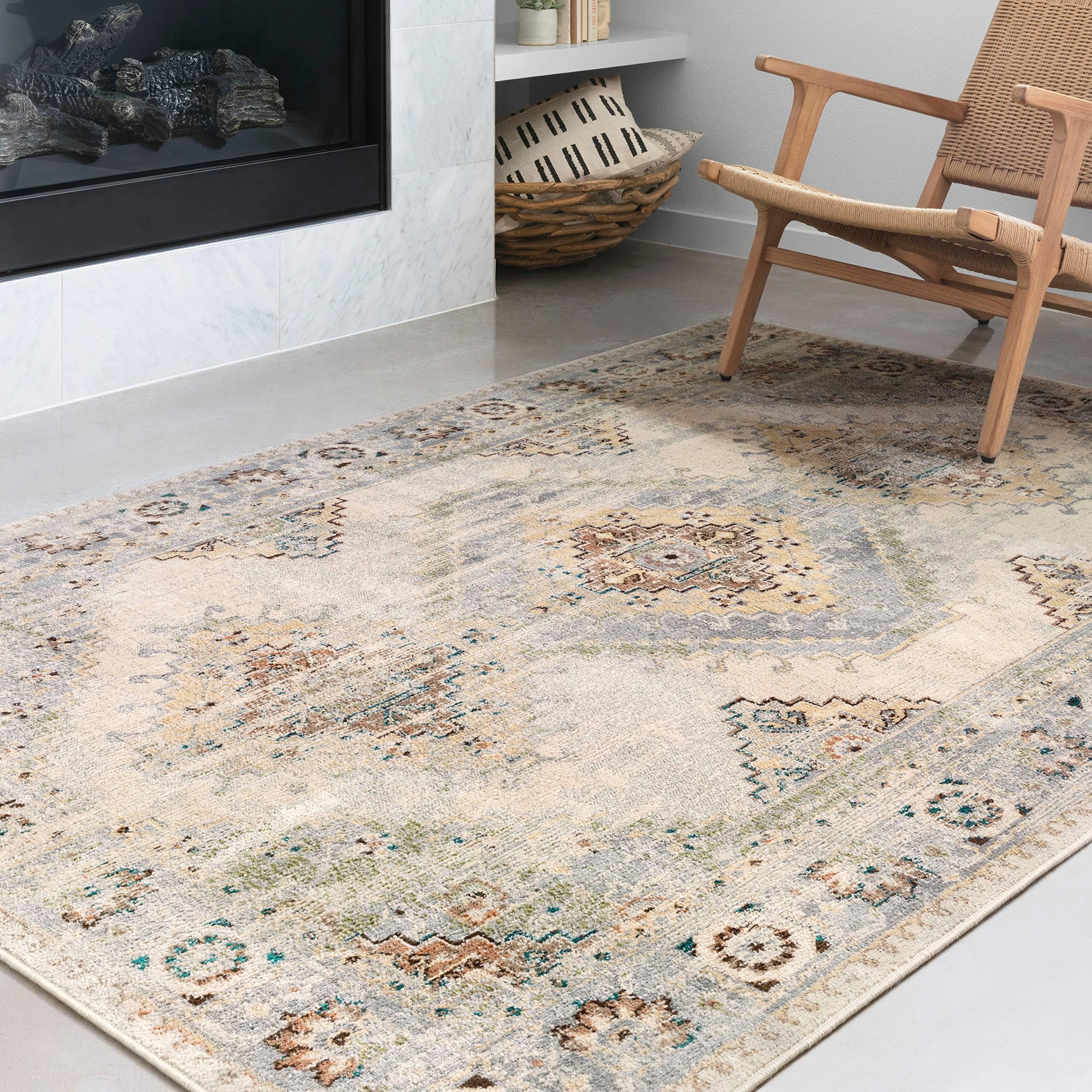 Loloi ll Isadora Collection Distressed Persian Area Rug, 2'-0" x 3'-0", Oatmeal/Silver