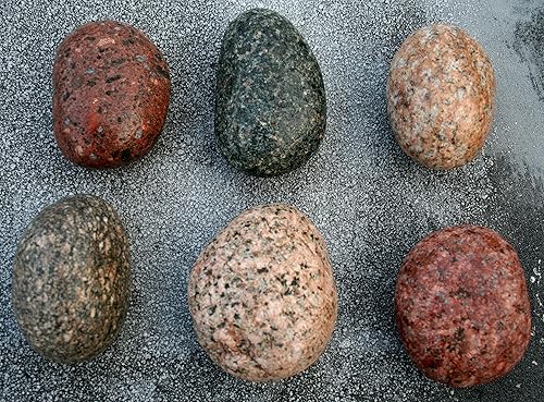 Amazon Com Pack Of 6 Beach Stone Hooks With Metal Posts Wall