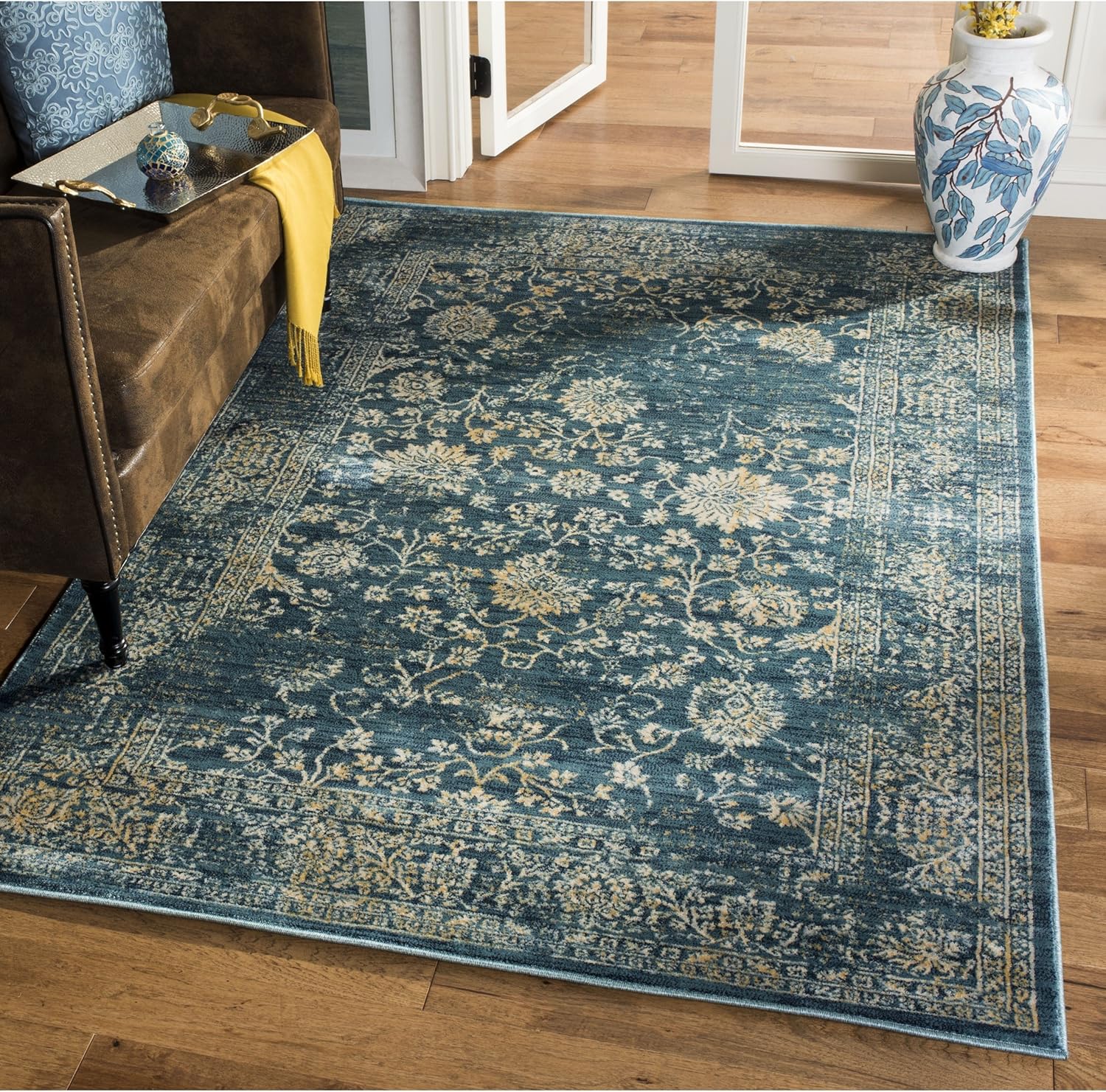 Safavieh Evoke Collection EVK510K Vintage Oriental Light Blue and Beige Area Rug (9' x 12')