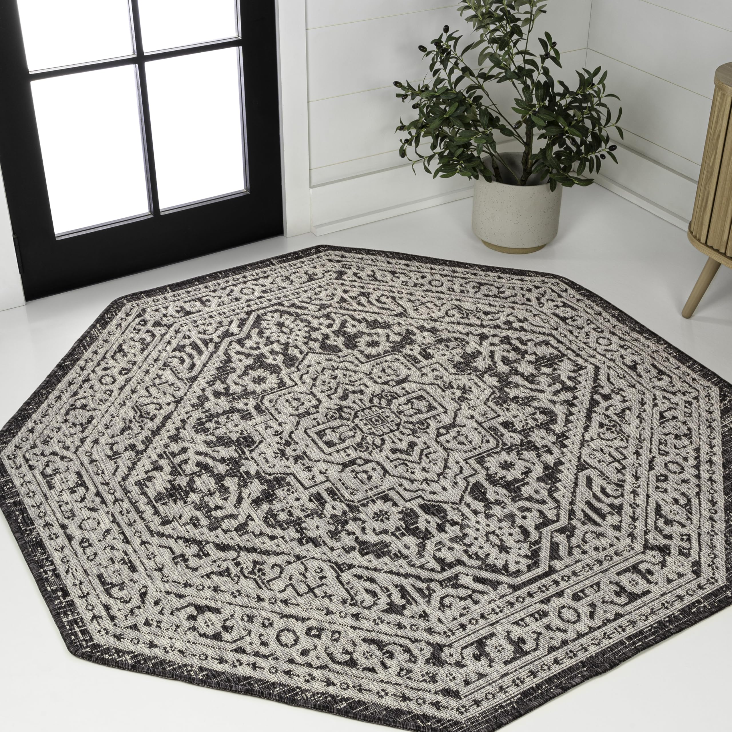 JONATHAN Y Medallion Weave Indoor Outdoor Octagon Area Rug 8 Ft Gray/Black, Sinjuri Textured for Backyard, Patio, Porch, Easy-Cleaning, High Traffic, Pet-Friendly, Non-Shedding (SMB101D-8TGN) Image