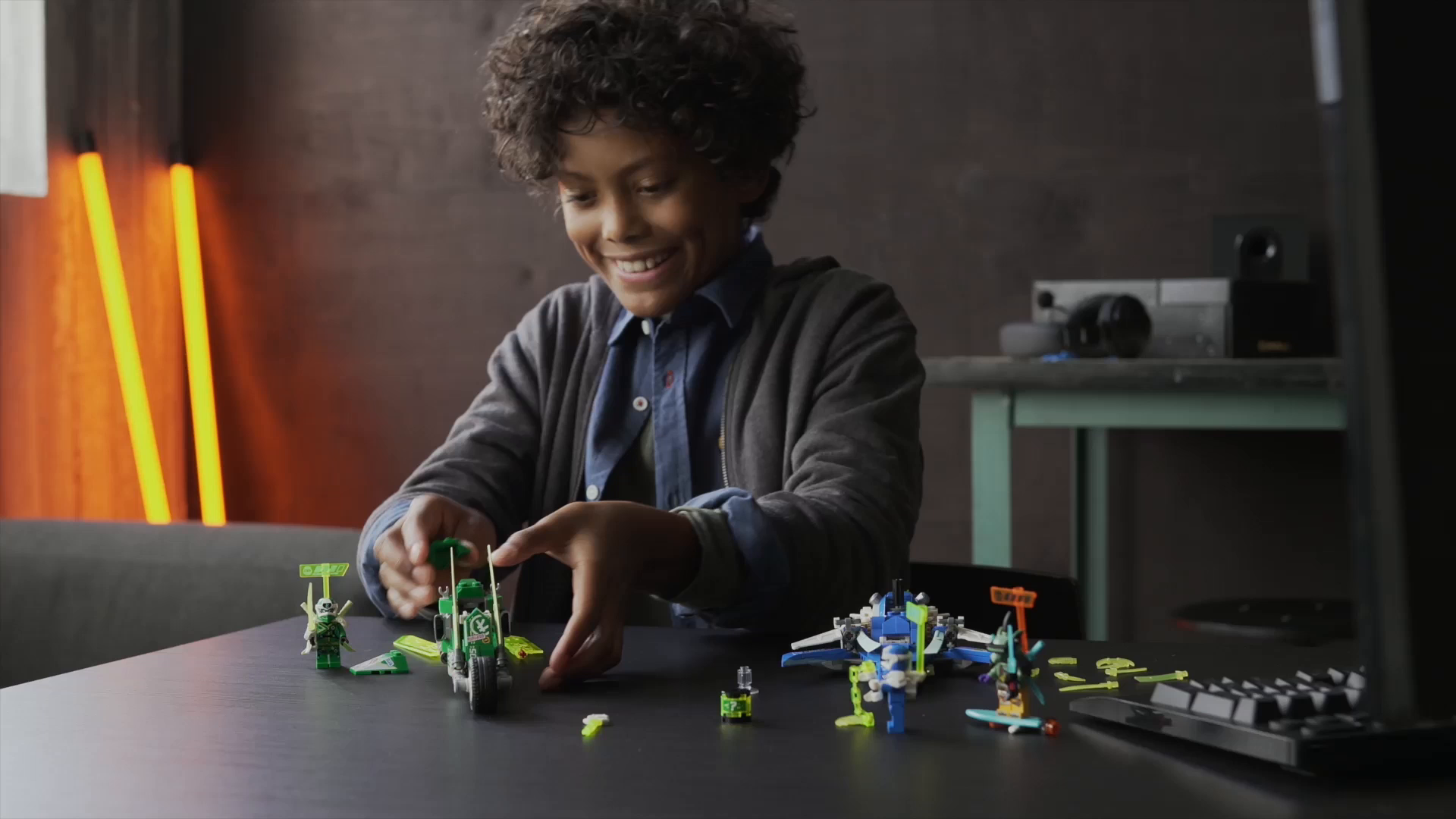 LEGO 71709 Ninjago Jay und Lloyds Power-Flitzer – Bild 8