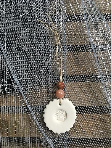 Amazon Com Cancer Zodiac Gifts Cancer Zodiac Crystals With Reiki Energy Healing White Clay Oil Diffuser Essential Oils Meaningful Birthday Gifts For Best Friend Gift Ideas Choose Sun Sign Moon Sign Or Set