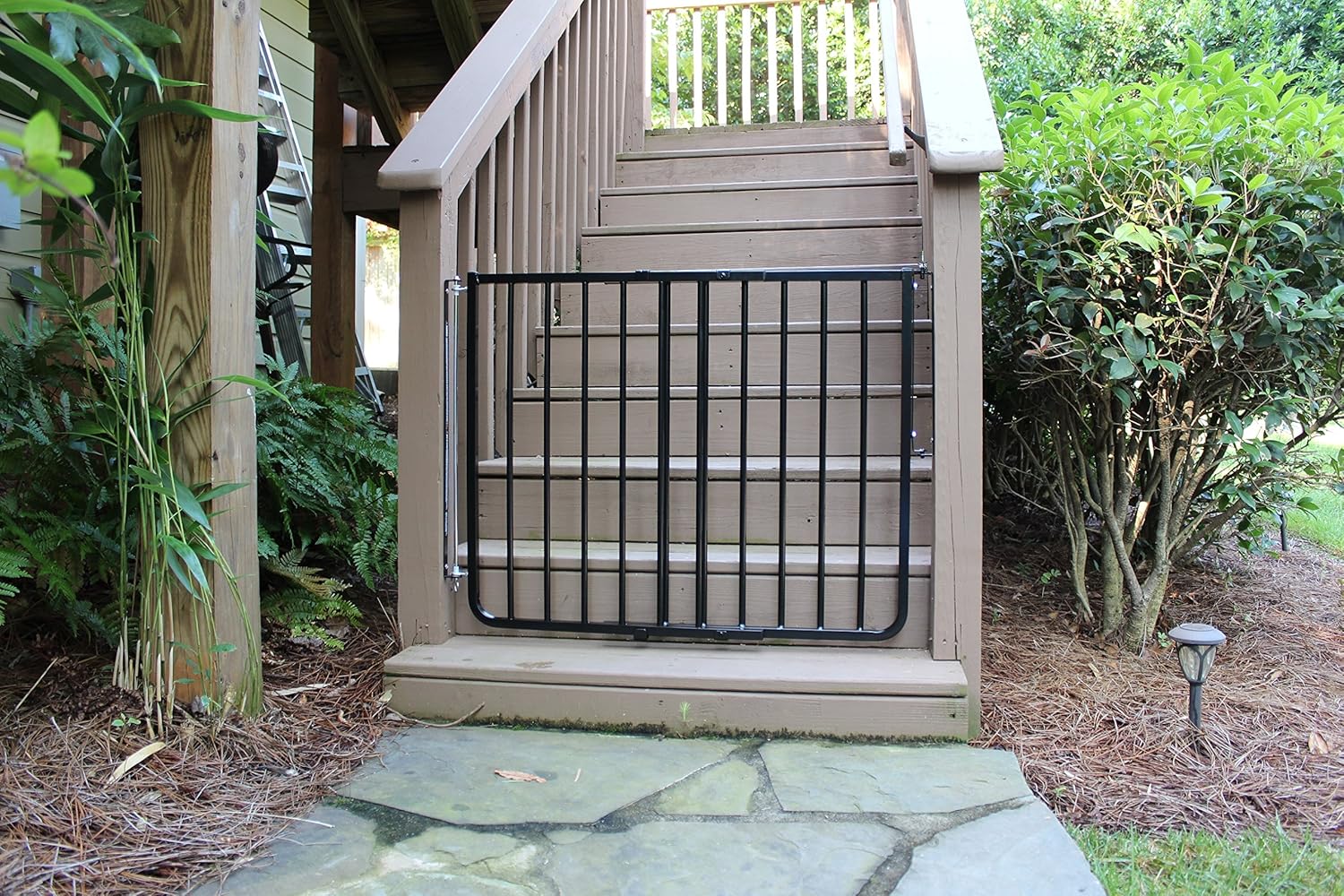 cardinal gates outdoor safety gate