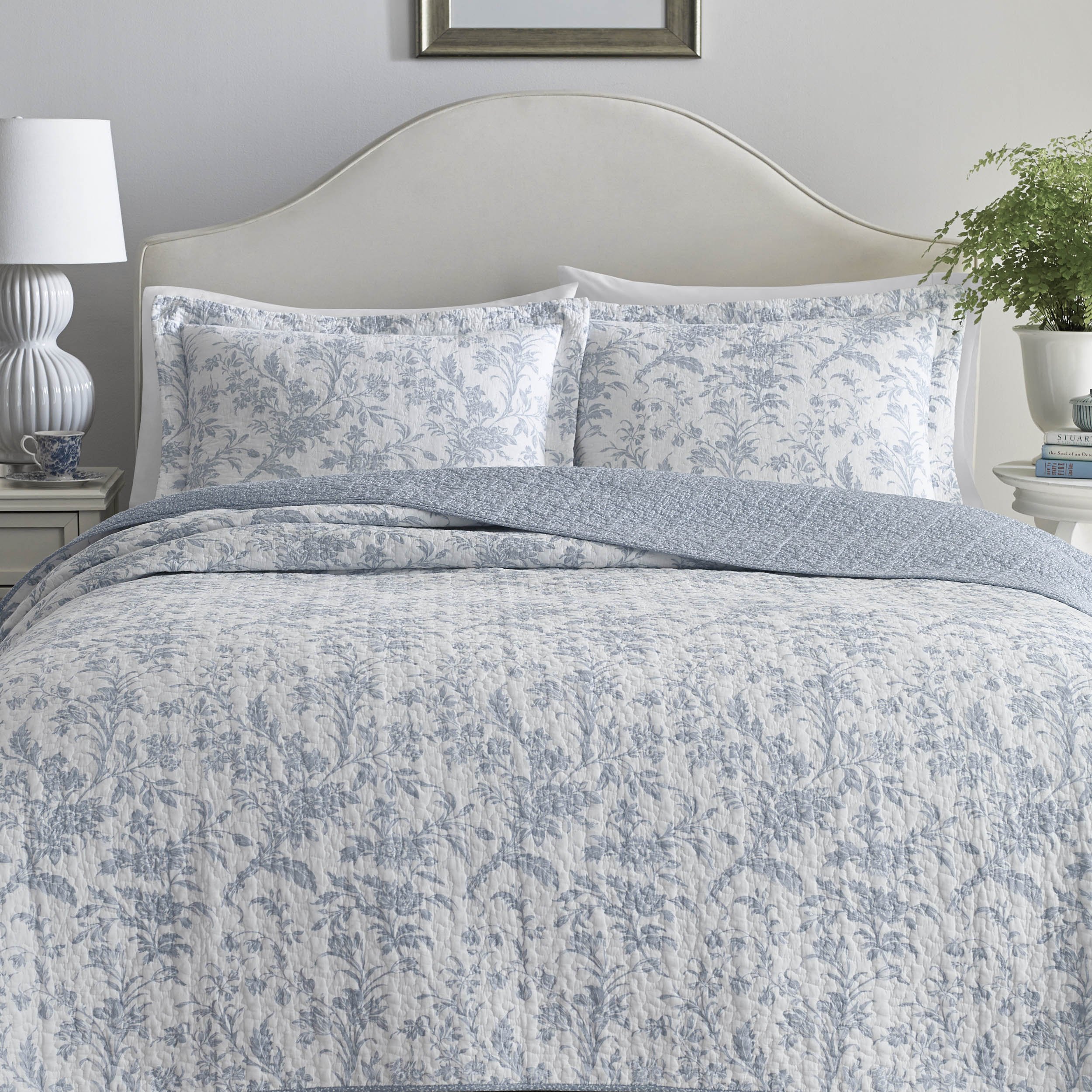 Laura Ashley Amberley Spa Blue Quilt Set, King