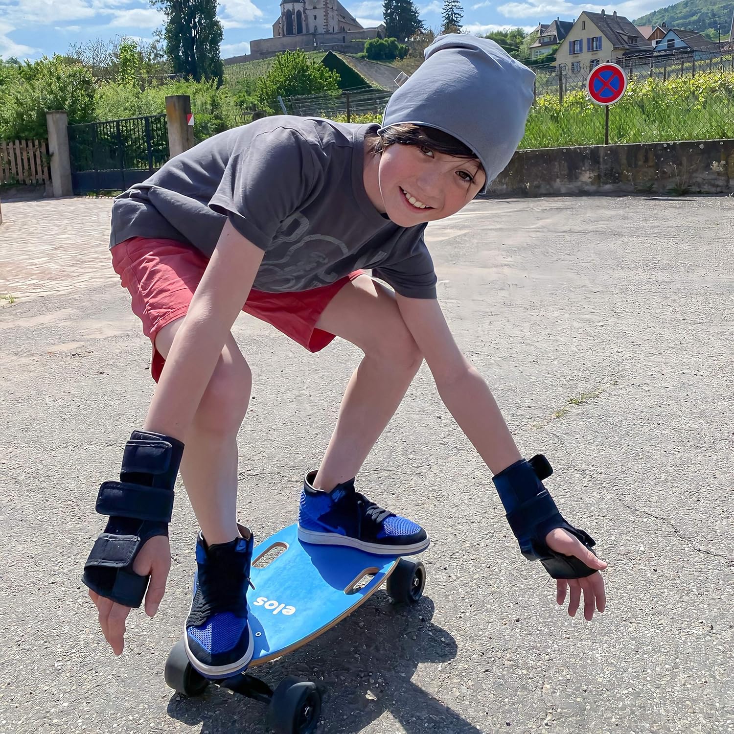 ELOS Wrist Guards with Palm Protection Pads. Protective Gear for Skateboarding/Longboarding/Roller Blading/Inline Skating. for Adults and Kids. : Sports & Outdoors
