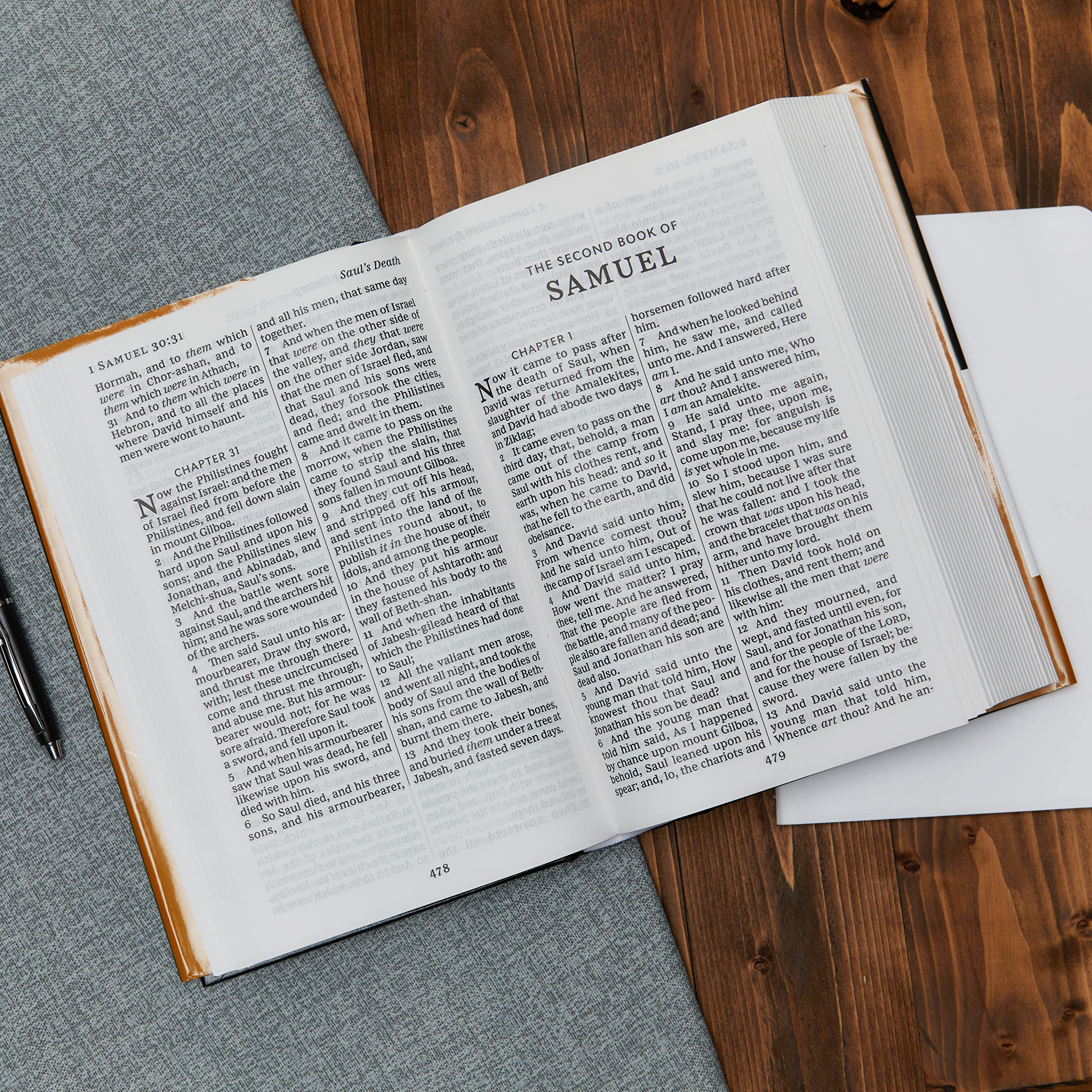 KJV, Pew Bible, Large Print, Hardcover, Black, Red Letter, Comfort Print: Holy Bible, King James Version KJV, Pew Bible, Large Print, Hardcover, Black, Red Letter, Comfort Print: Holy Bible, King James Version Hardcover Audio CD