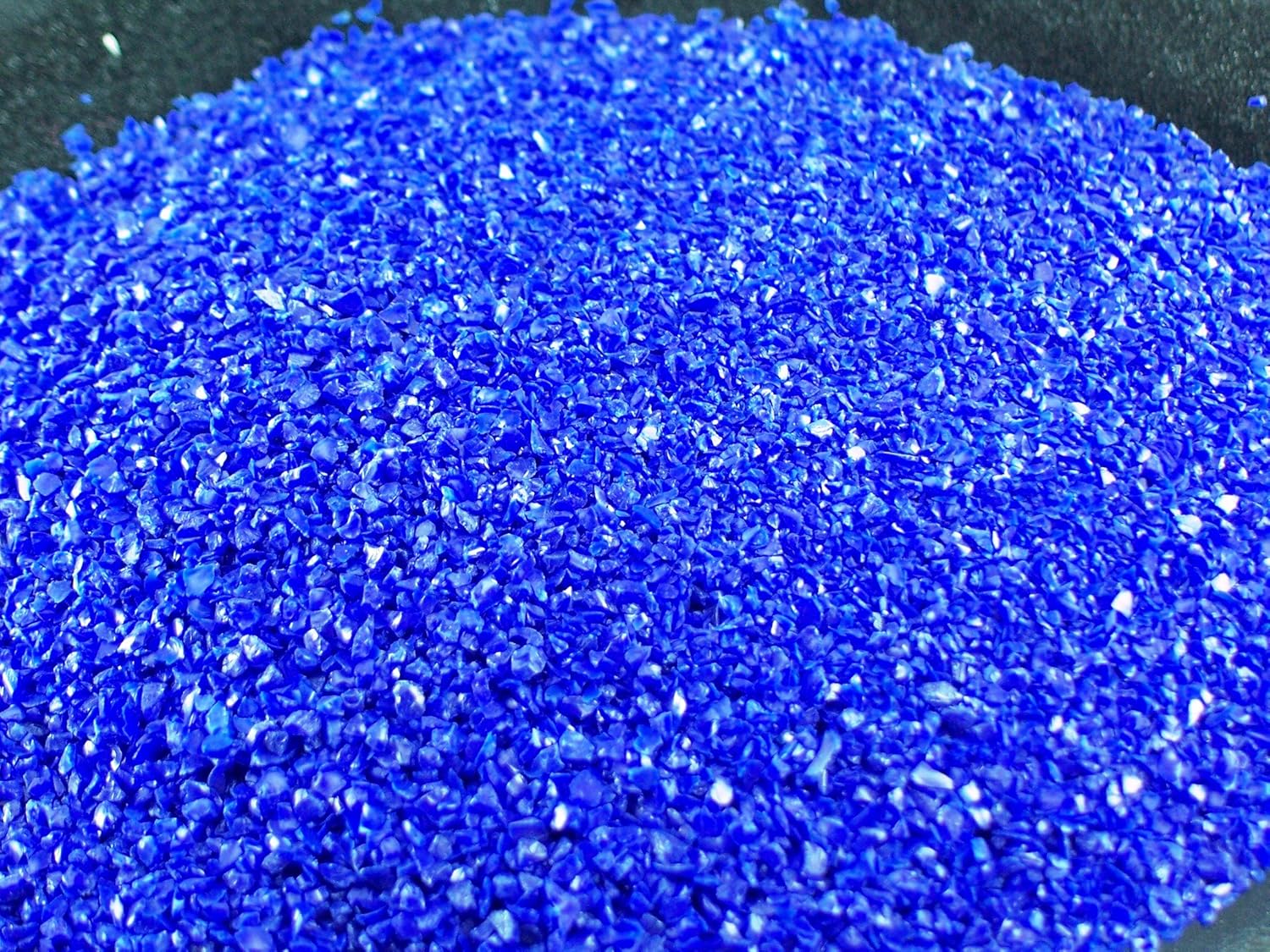 Decorative coloured glass powder sand, 500g, fine, in dark blue bag