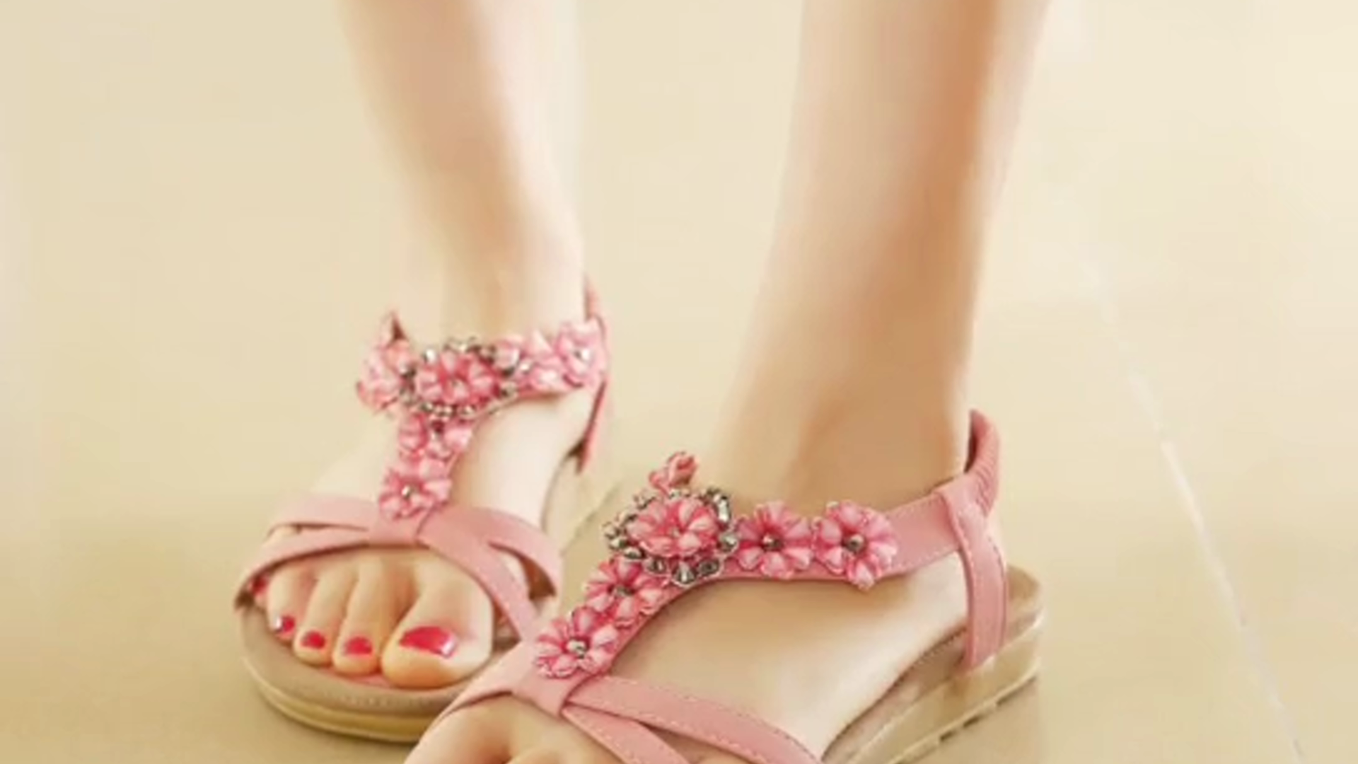 SHIBEVER-Summer-Flat-Gladiator-Sandals-for-Women-Comfortable-Casual-Beach-Shoes-Platform-Bohemian-Beaded-Flip-Flops-Sandals