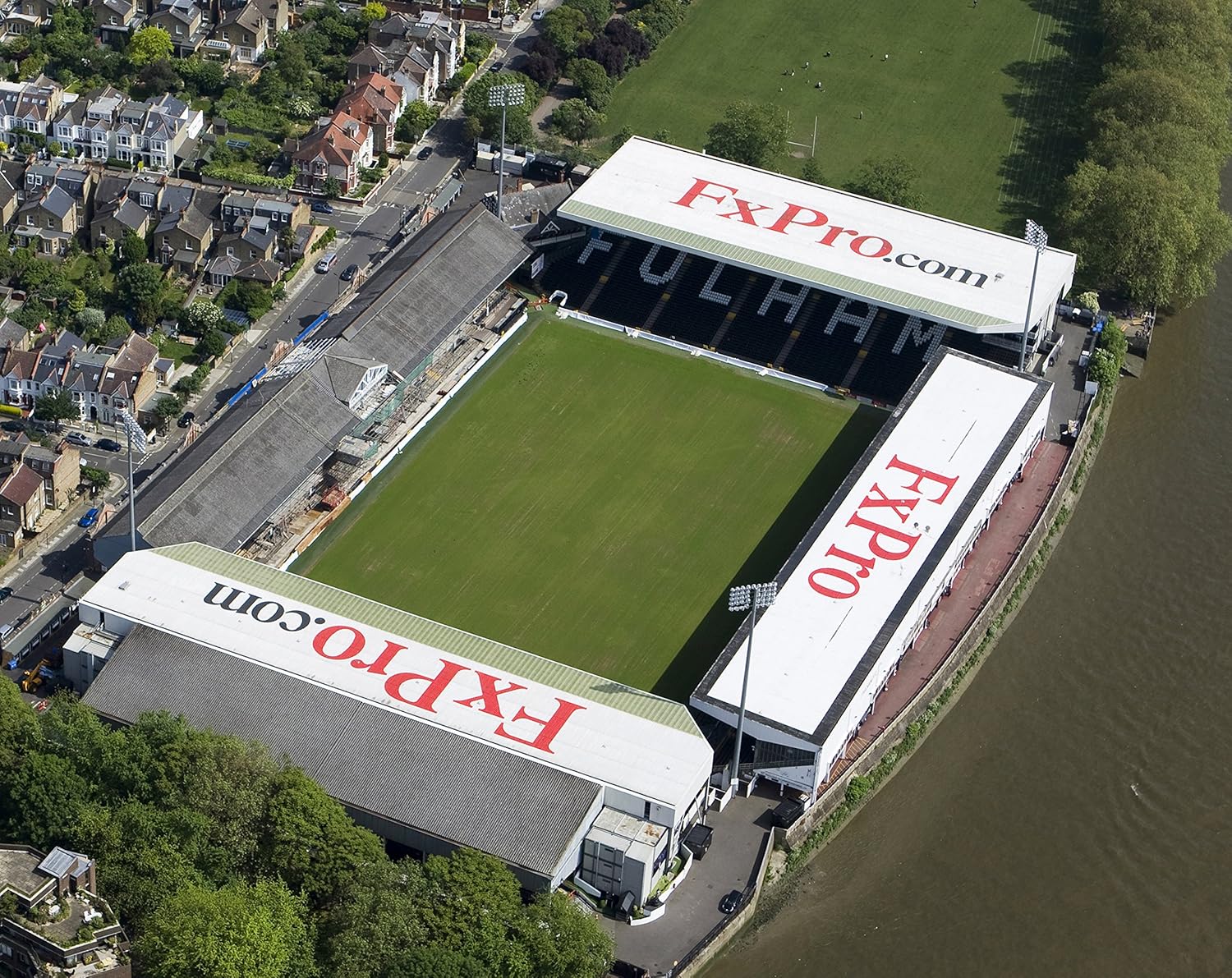 Mouse Mat Featuring Aerial Pic Of Craven Cottage Home Amazon Co