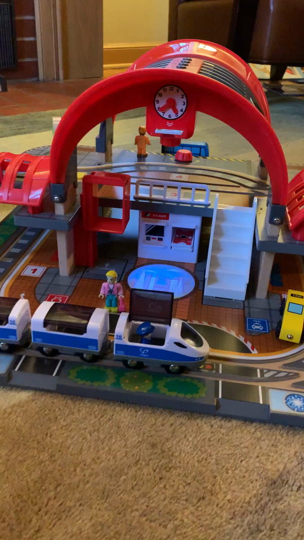 hape grand city station review