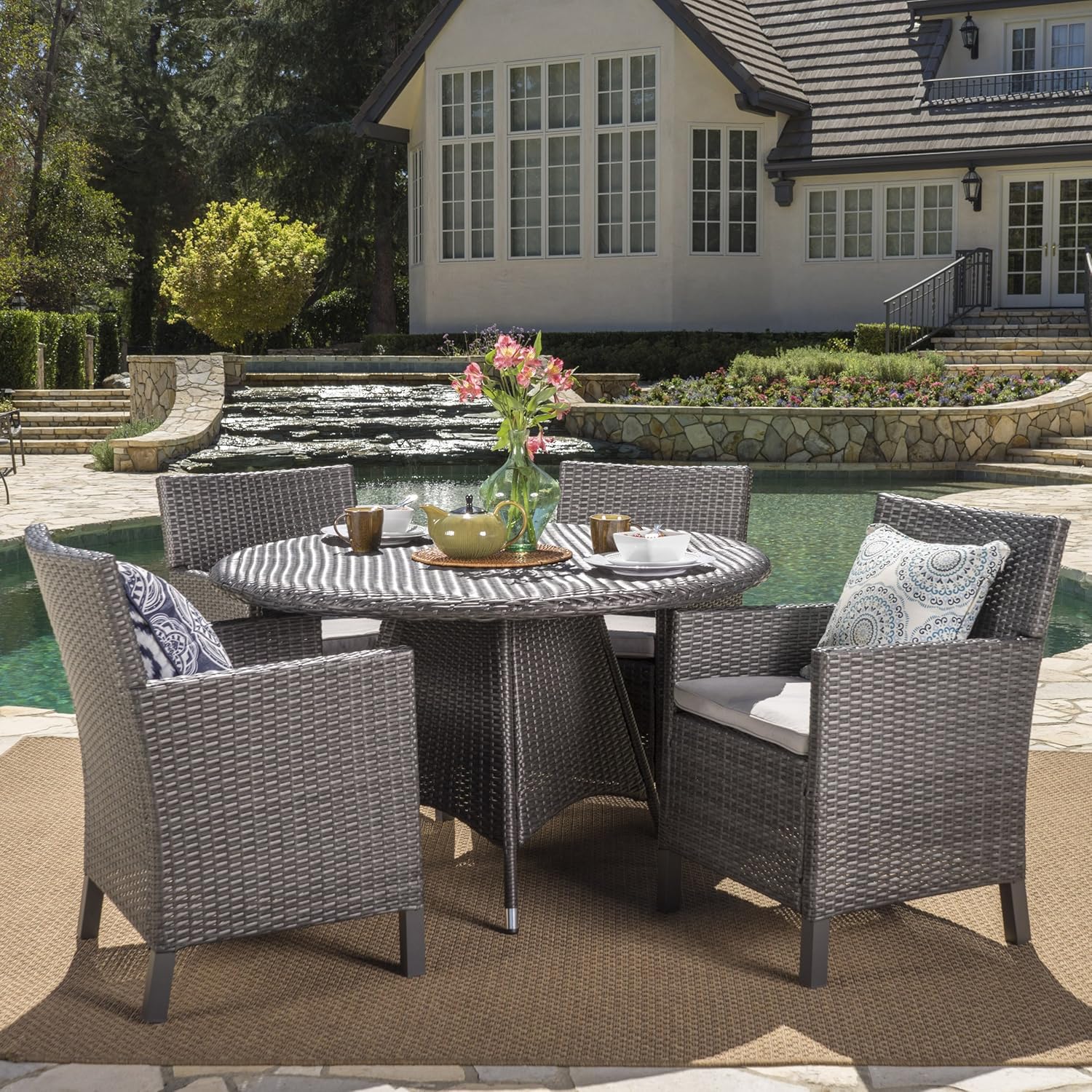 Best round patio dining set