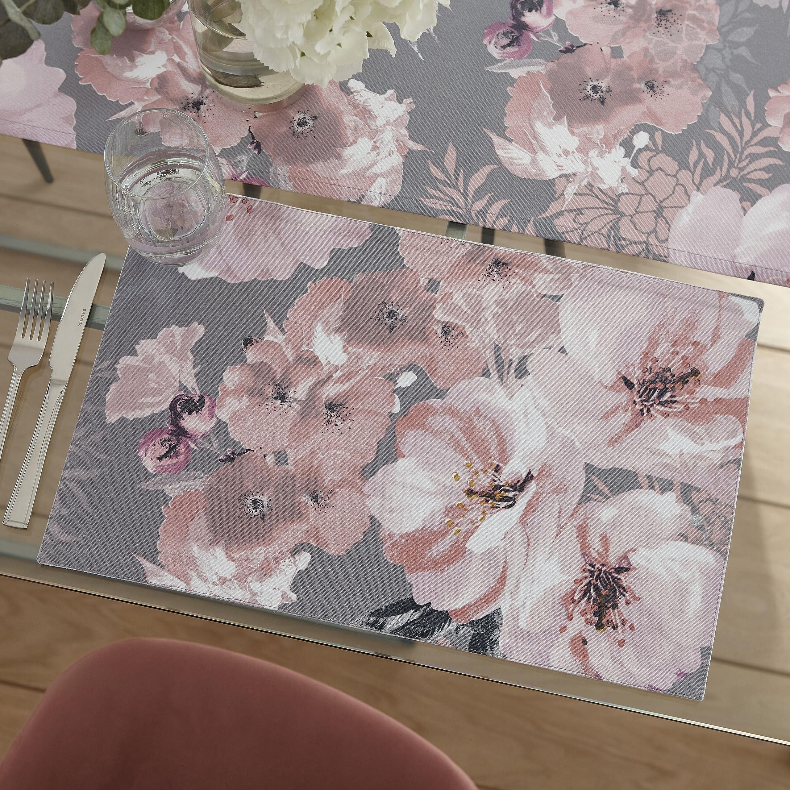 Catherine Lansfield Dramatic Floral Two Pack Wipe Clean Placemats Grey One Size KT/46659/W/PLM2/GY