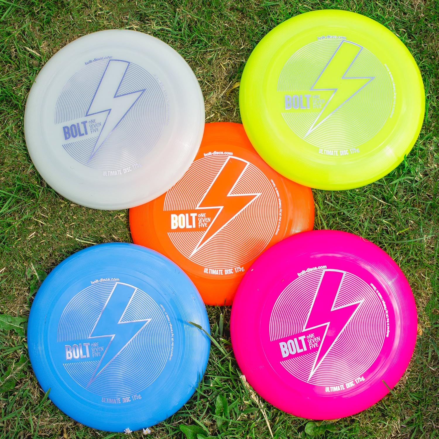 Спортивный летающий диск 6 букв. Водное фрисби 2 бомбочки. Игры с летающим диском.