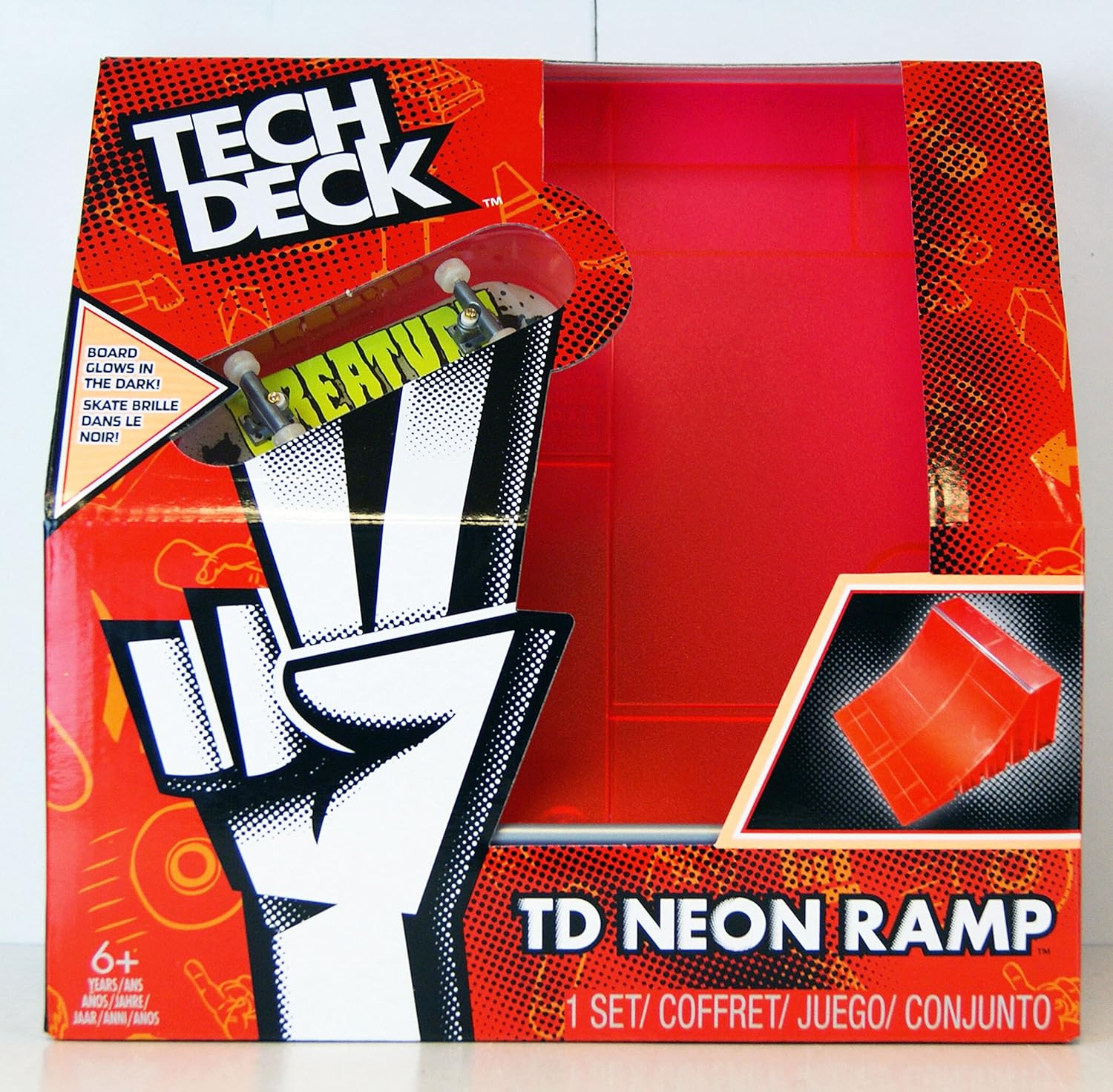 Amazon Com Spinmaster Tech Deck Neon Ramp Red Quarter Pipe Toys Games