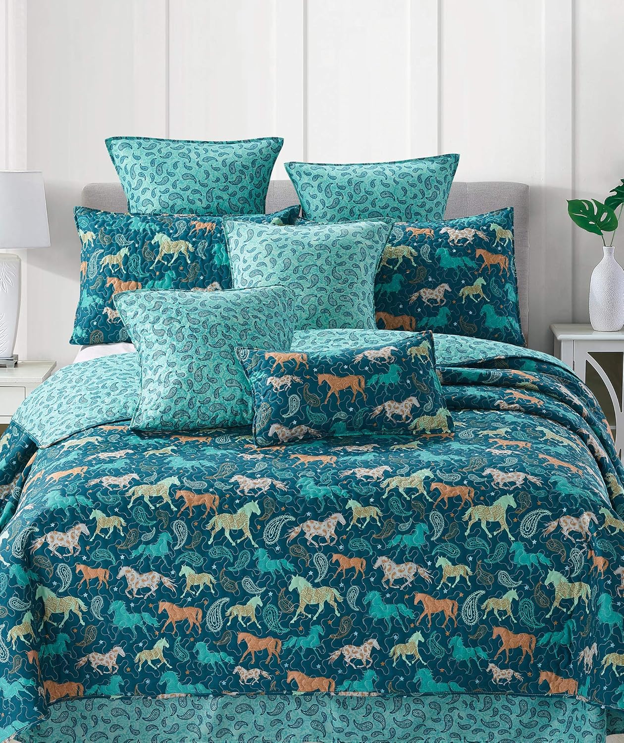 Virah Bella Horses Free Western Bedding Set King Quilt