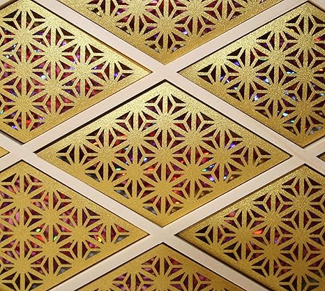 Amazon 組子色彩葉 菱内小紋 麻の葉 金 Purpleneon 和風アートパネル インテリアパネル 和モダン モダンアート パネルアート 和柄 組子細工 壁掛け 壁飾り 玄関 リビング おしゃれ 幾何学模様 お洒落 落ち着き 新築 人気 お祝いに最適 横54cm 縦42cm アクリル仕様