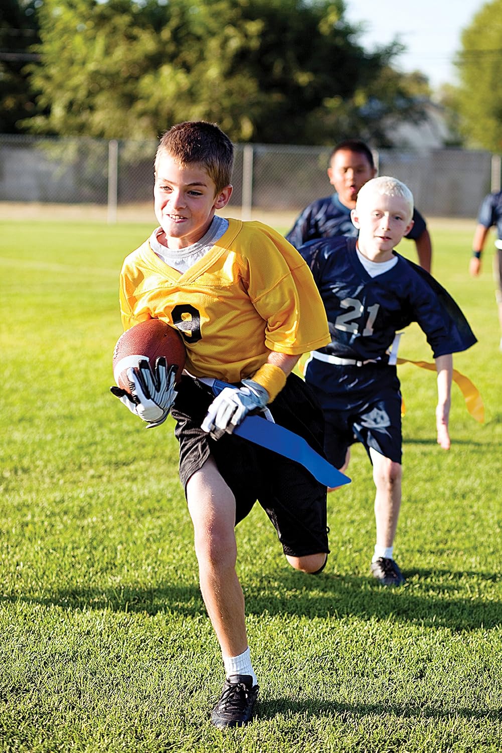SKLZ Flag Football 10-Player Deluxe Set with Flags, Belts, and Cones : Flag Football Belts : Clothing