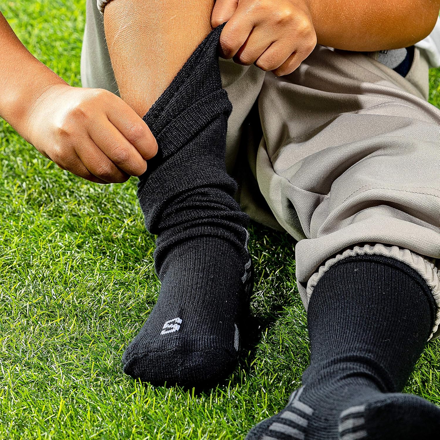 Franklin Sports Youth Baseball Socks - Baseball and Softball Socks - Black, Blue, Red, Navy Socks: Clothing