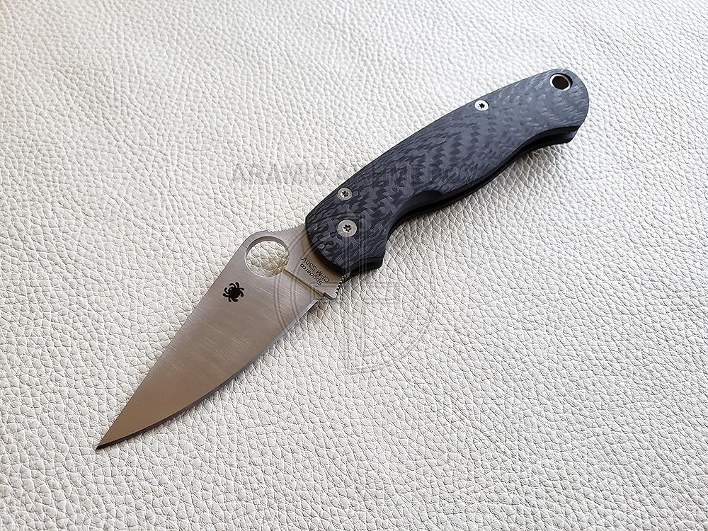 Custome scales for Spyderco Paramilitary 2. Model 3D