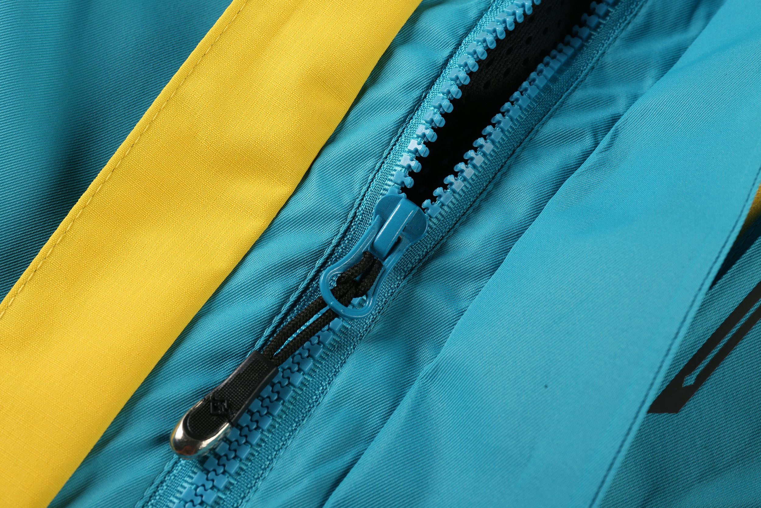 Diamond Candy Men Sportswear Hooded Softshell Outdoor Raincoat Waterproof Jacket