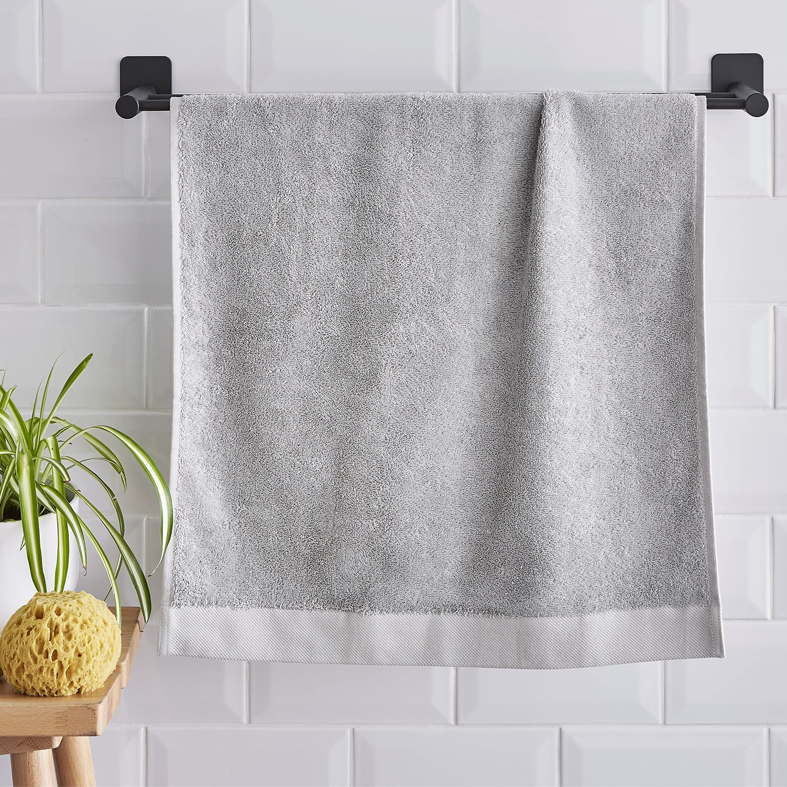Pineapple Elephant Bathroom Bamboo Combed 500 gsm Soft & Absorbent Cotton Blend Bath Towel Grey