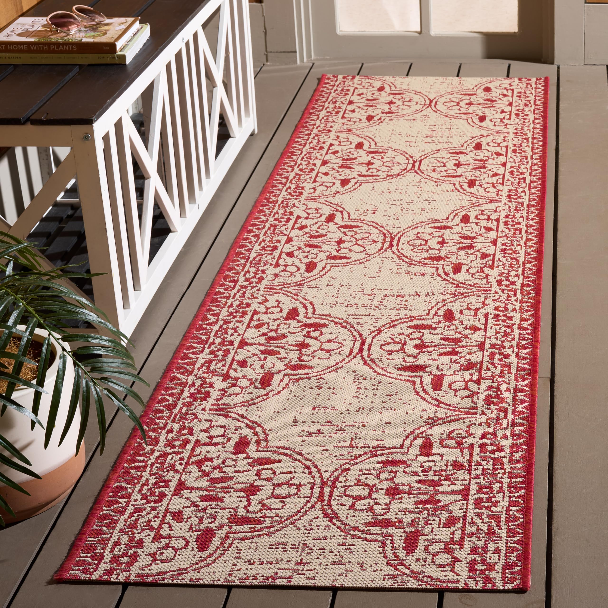 Safavieh Transitional Indoor/Outdoor Woven Runner Area Rug, Beachhouse Collection, BHS174, in Red / Creme, 61 X 244 cm for Garden, Patio or Any Outdoor Space