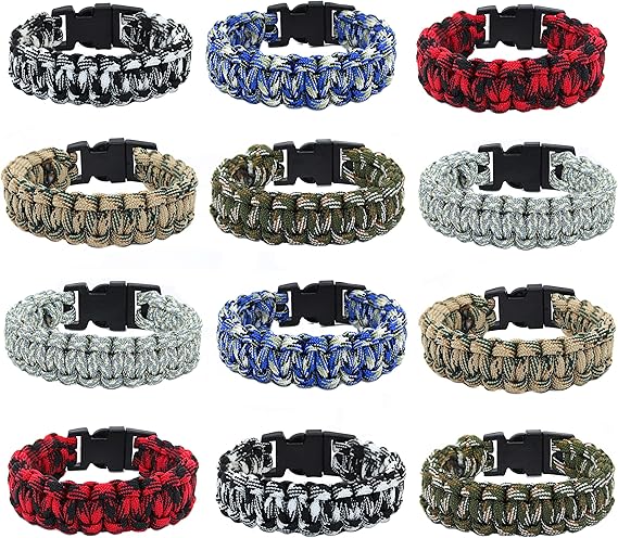 Amazon Co Jp Frog Sac パラコードブレスレット メンズ 迷彩サバイバルタクティカルブレスレット 550ポンドのパラシュートコード キャンプギフトアクセサリー 軍隊テーマ パーティー景品 服 ファッション小物
