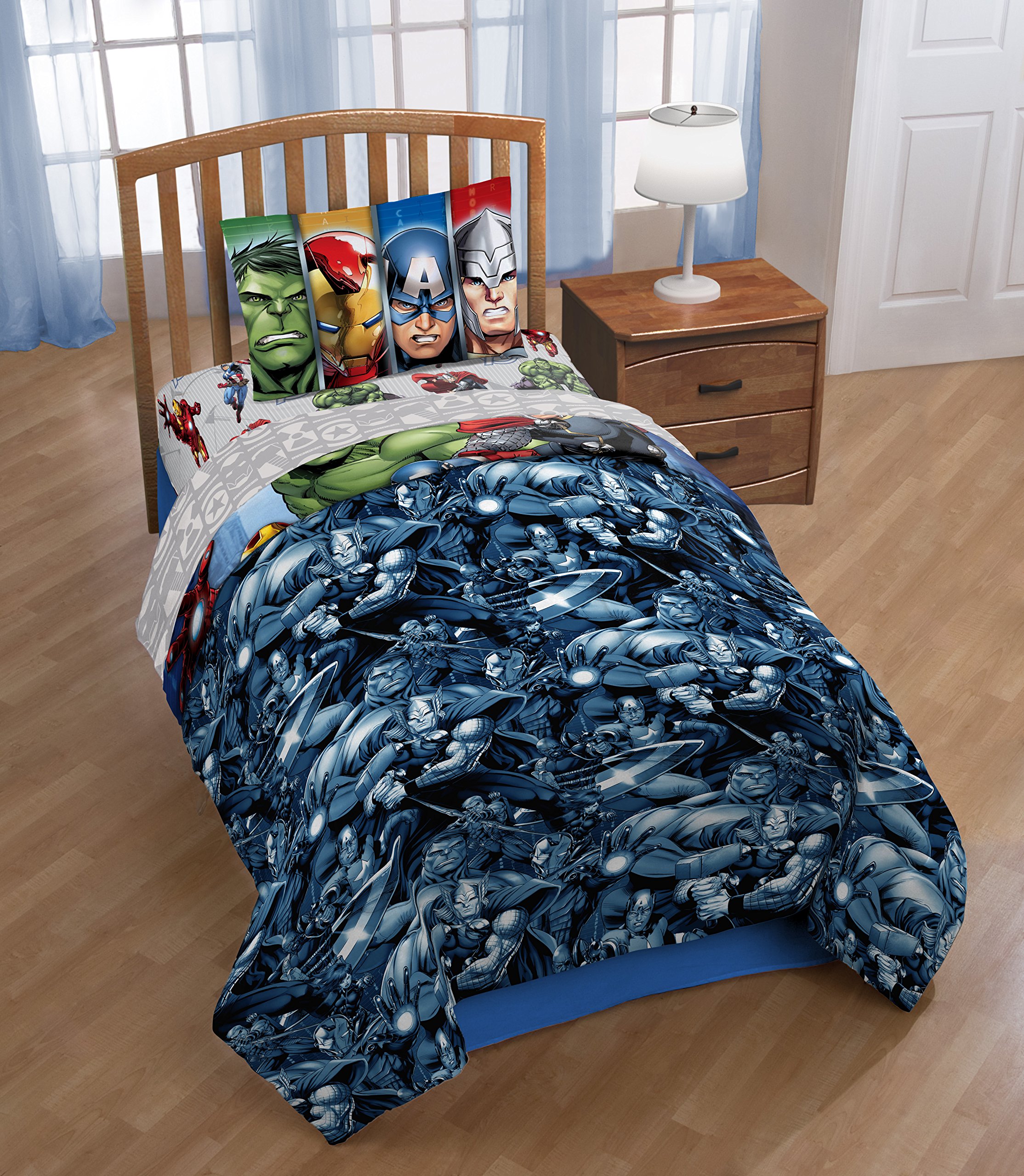 Marvel Avengers Classic Halo Twin/Full Comforter Super Soft Kids