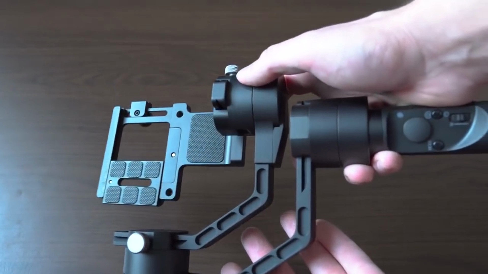 Zhiyun Crane V2, 3-Axis Gimbal Stabilizer for Mirrorless