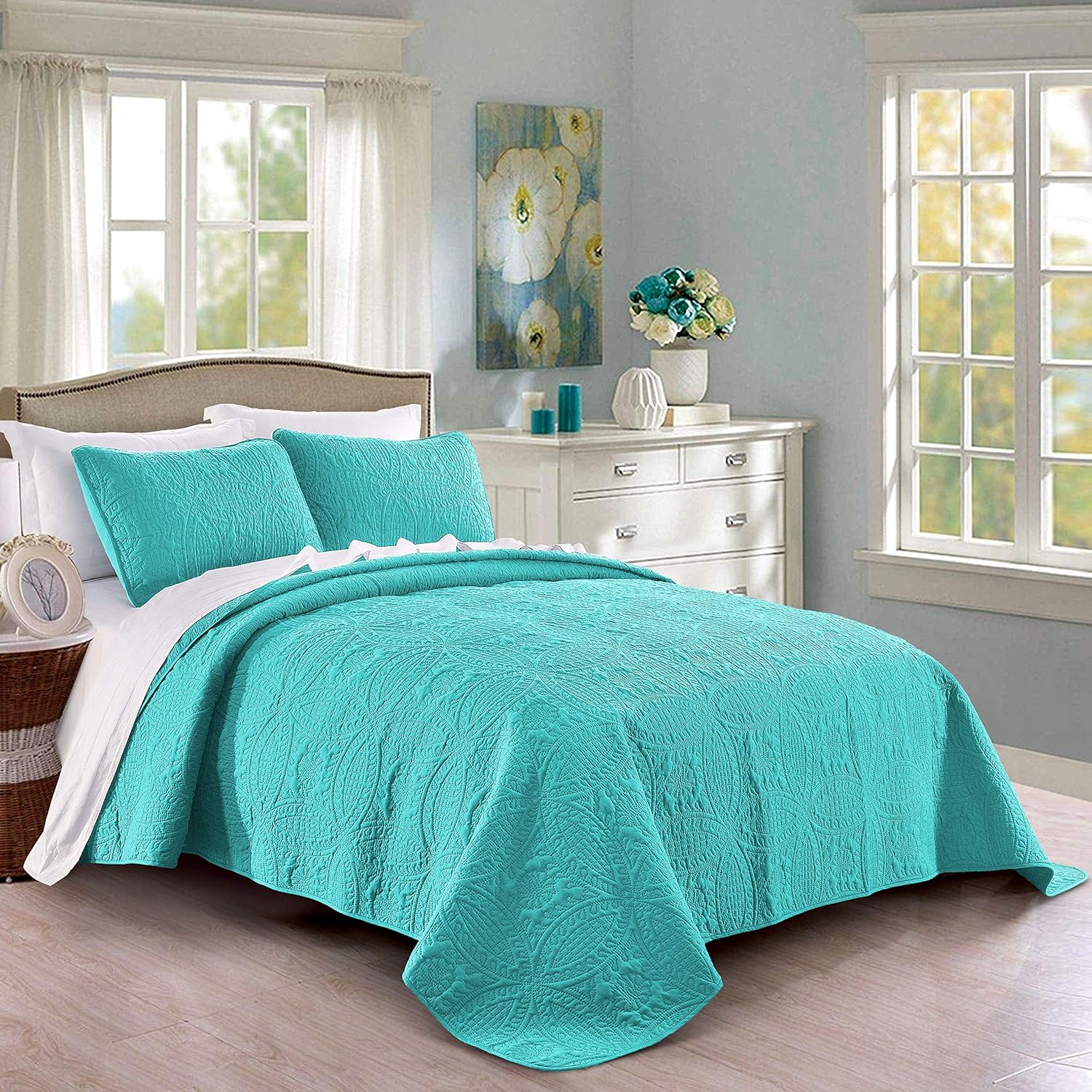 Accent a large mattress with california king quilts, pillows and other bedding accessories. pure bedding quilt set king cal king california king size aqua oversized bedspread soft microfiber lightweight coverlet for all season 3 piece