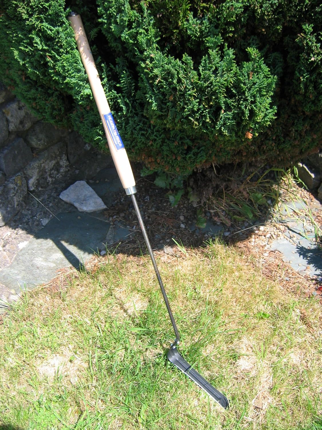 Double Sided Grass Whip With Wooden Handle 39" (100cm) Amazon.co.uk