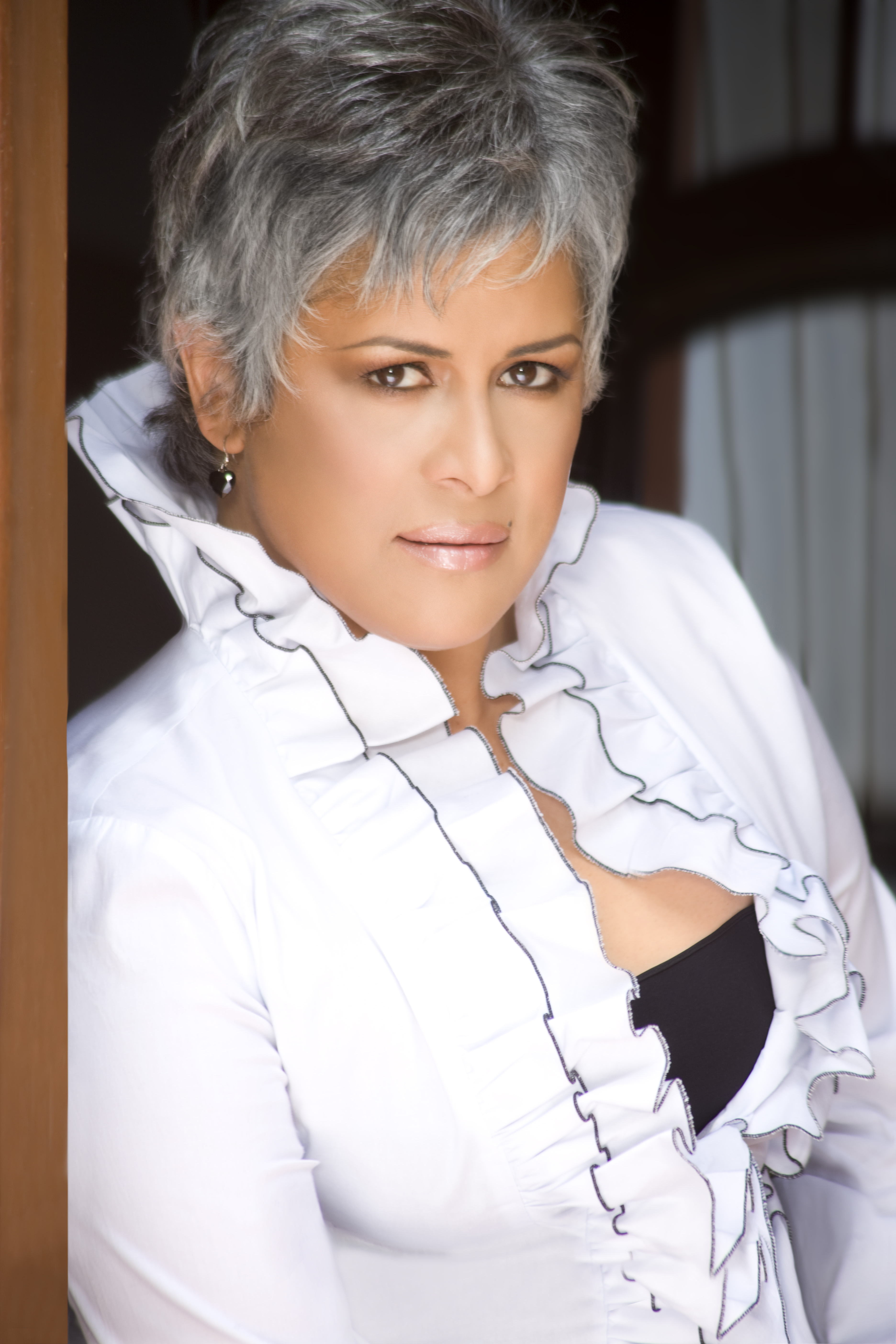 Eugenia Leon bei Amazon Music