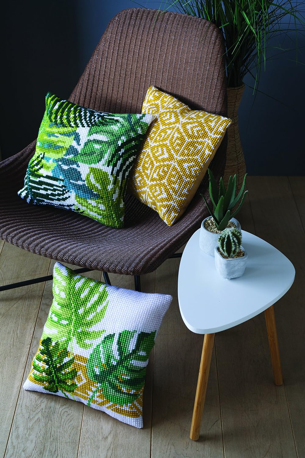 Vervaco Cross Stitch Cushion Botanical Leaves, Cotton Blend, Assorted, 25.6 x 2.9 x 17.9 cm - Image 3