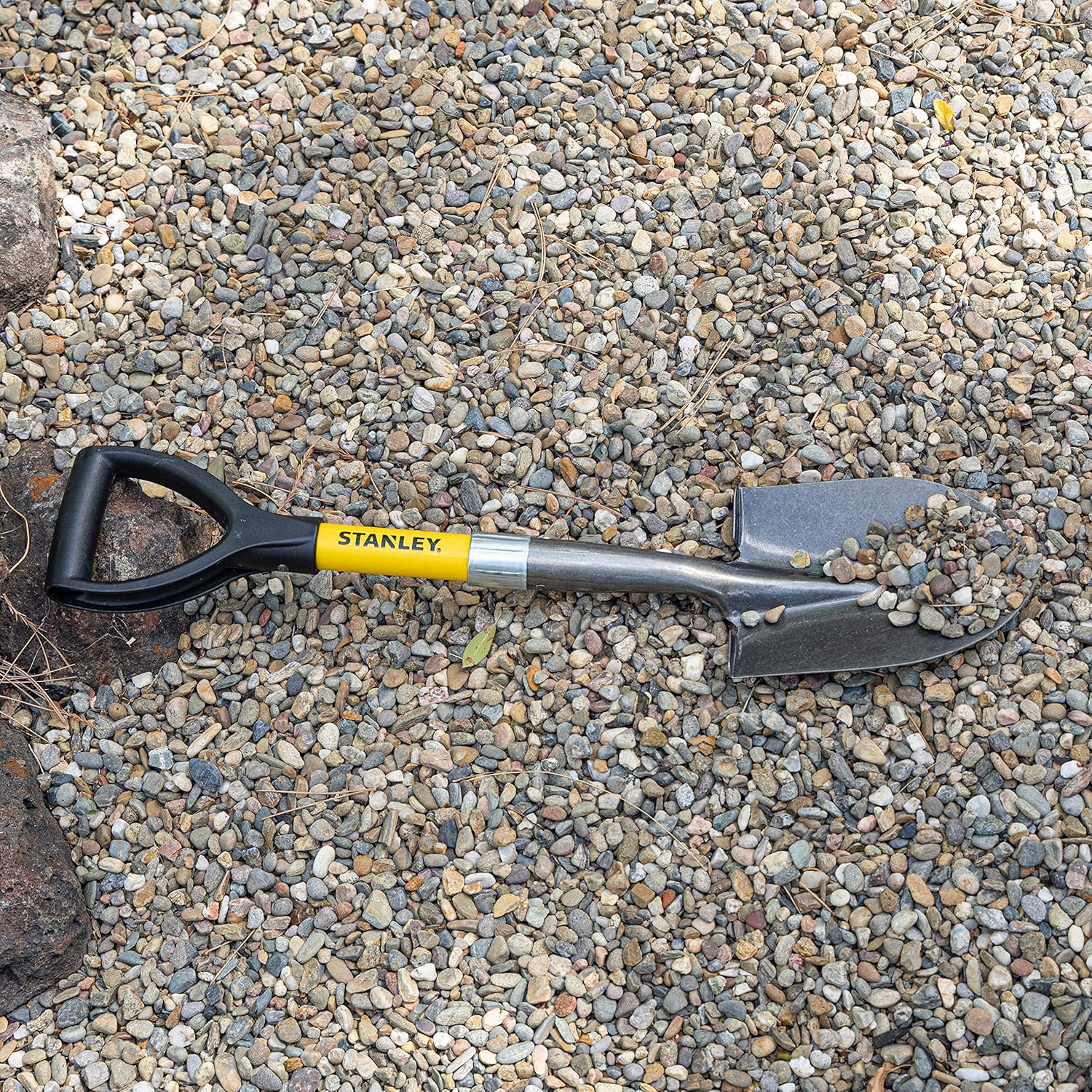 Stanley Garden BDS7148T Mini D-Handle Round Point Shovel, Yellow : Garden & Outdoor