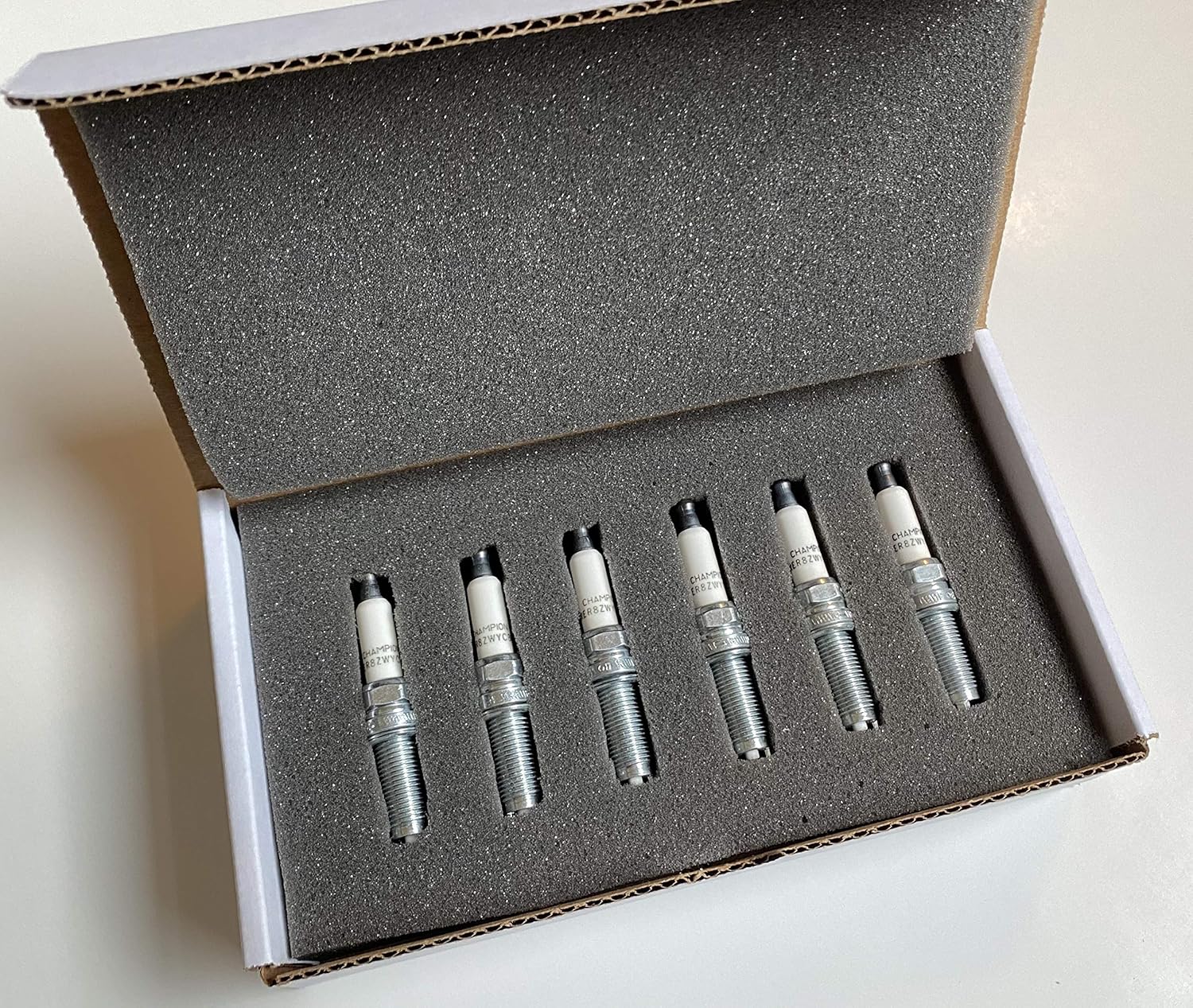 Factory Plugs Canada Champion RER8ZWYCB4 (9407) Spark Plugs, Pack of