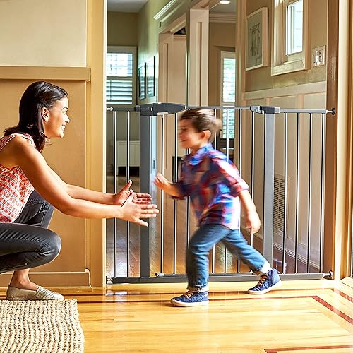 Munchkin® Easy Close XL™ Metal Baby Gate, Wide