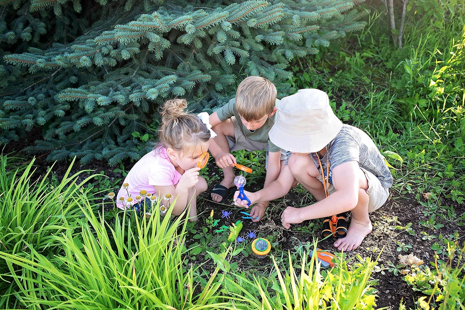 Kids Outdoor Adventure Nature Explorer & Bug Catching Kit w/Binoculars, Magnifying Glass, Compass, Camping & Hiking Gear-Insect Catcher & Collection Set-Butterfly Net-Science Gift Boys & Girls 3-12: Camera & Photo