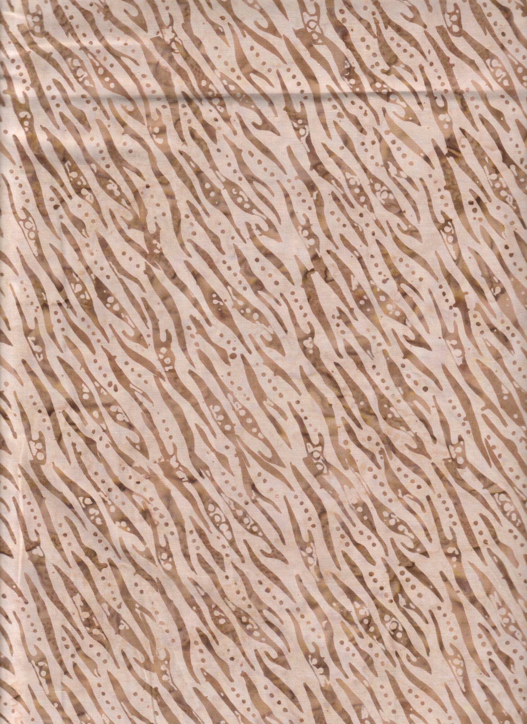 Tan Taupe Animal Skin Print Batik ~ Half Yard!! ~ Java Block Printed (Tjap Stamped) Sand Tiger Bali Tie Dye (Ikat) Batik ~ Quilt 100% Cotton 44" Wide ~ Batavian 22106-227