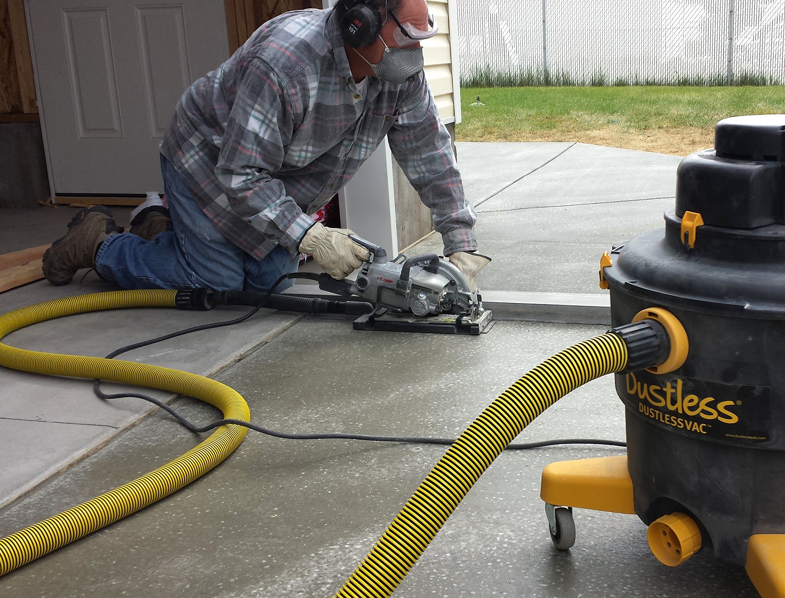 Dustless Technologies D4000 DustBuddie Universal Dust Shroud for Worm