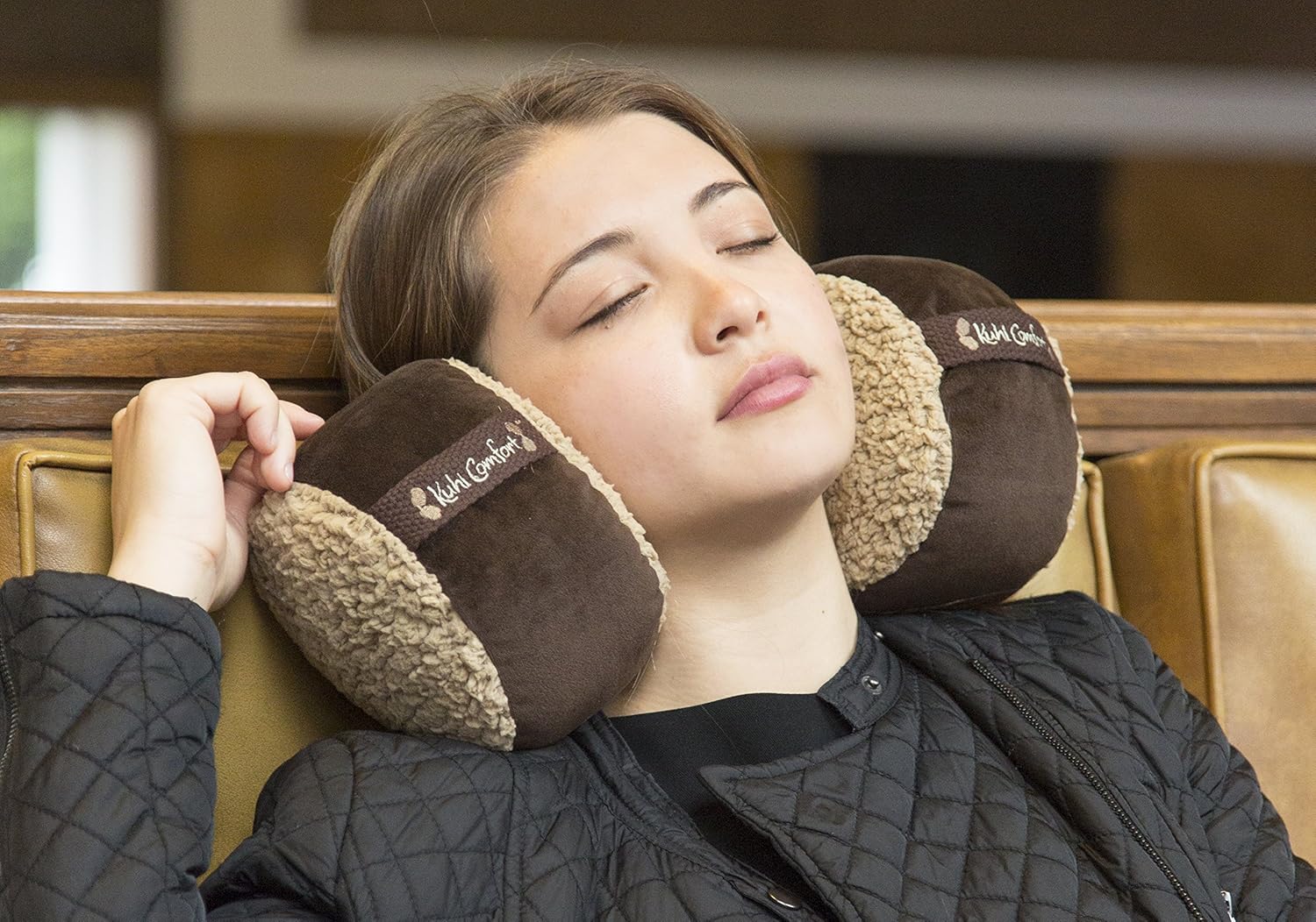 Kuhi Comfort Travel Pillow Packaging On Behance