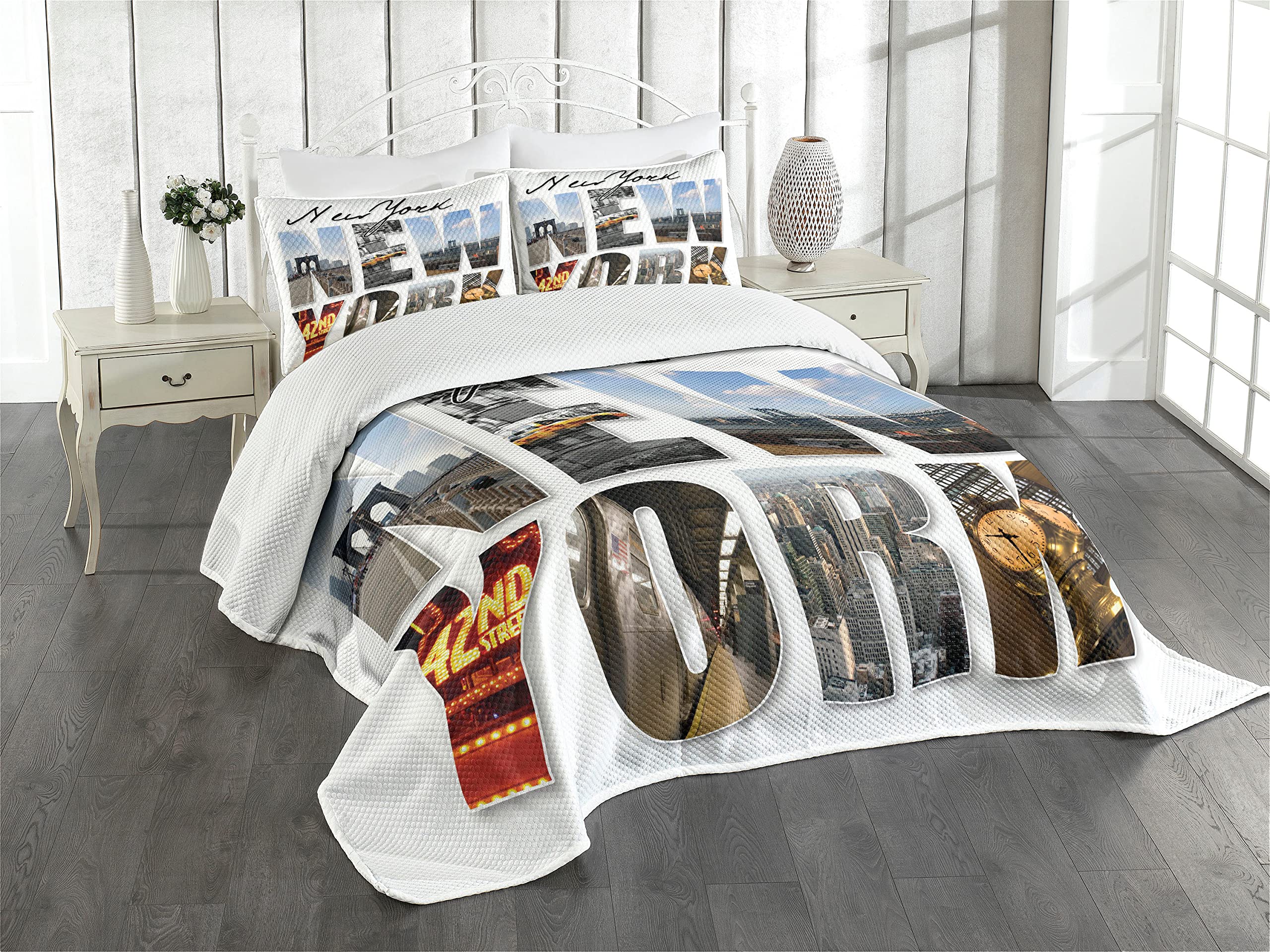 ABAKUHAUS New York Bedspread Set, New York City Collage Featuring with Different Areas of the Big Apple Manhattan, Decorative Quilted 2 Piece Coverlet Set with Pillow Sham, White Multicolor