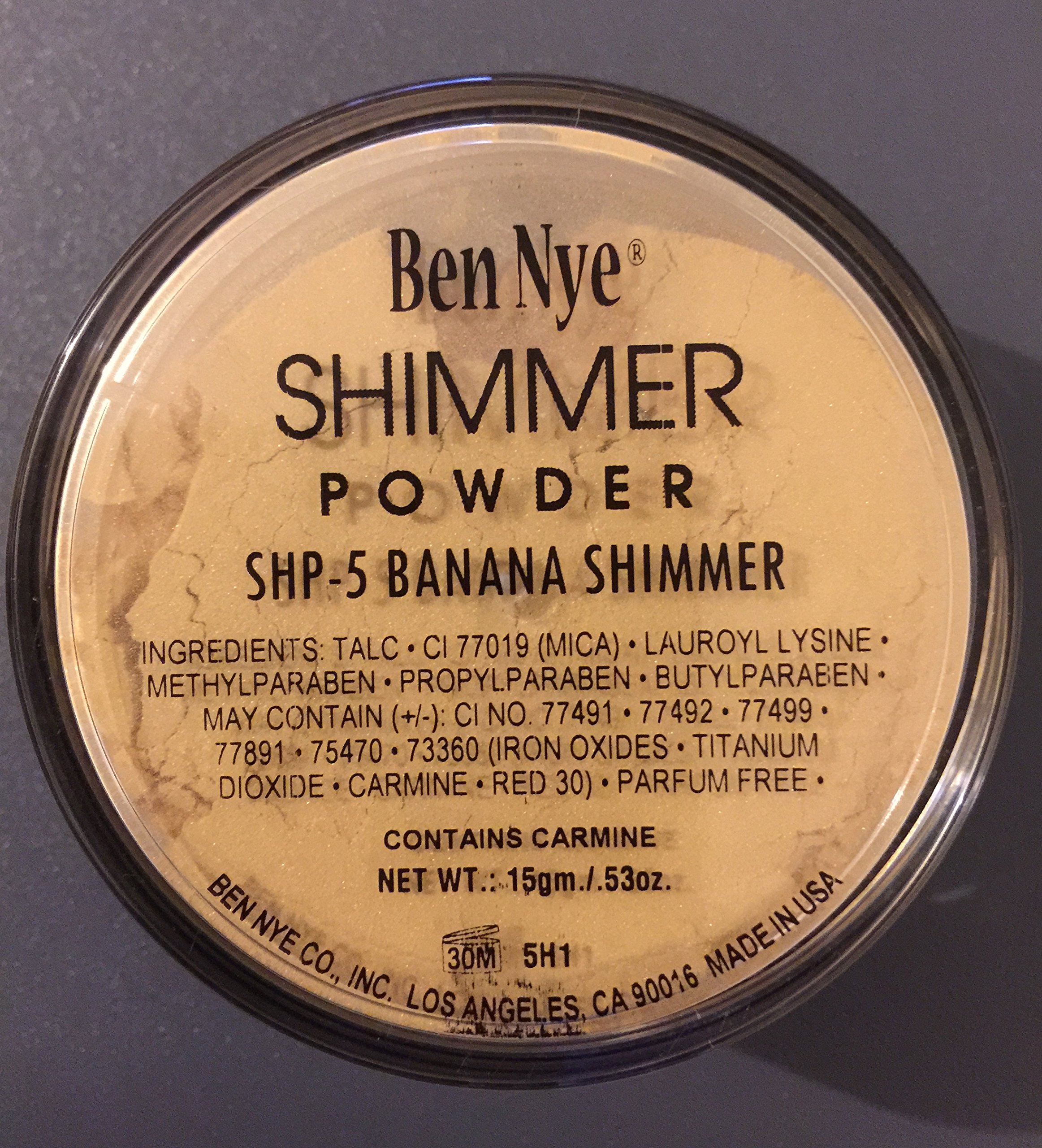 Ben Nye Shimmer Powder .53oz Dome Jar (BANANA SHIMMER POWDER) by Ben Nye
