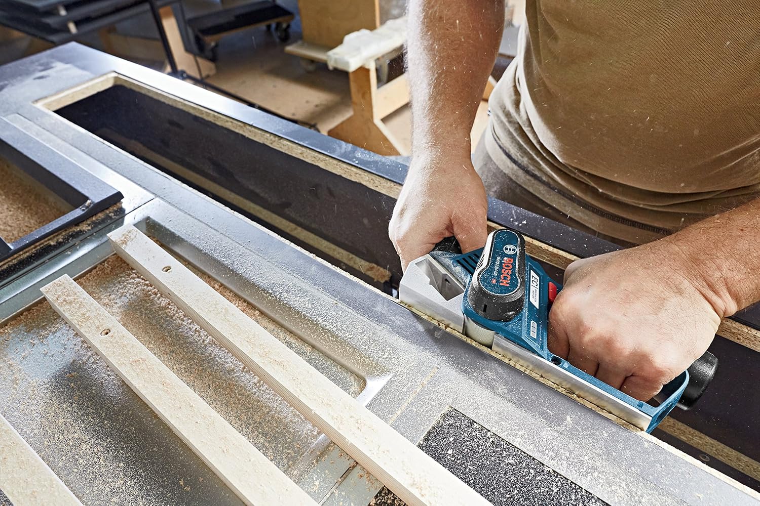 Bosch GHO12V-08N Electric Hand Planers product image 11