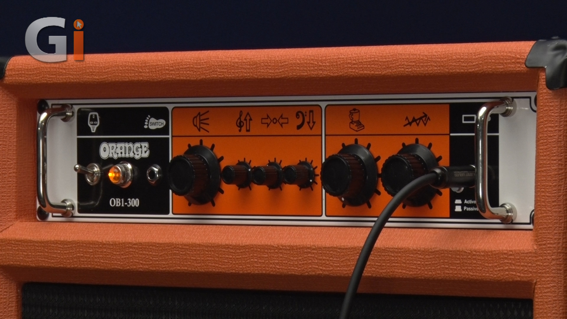 Watch Orange OB1-300 Combo Bass Combo Amp review on Amazon Live