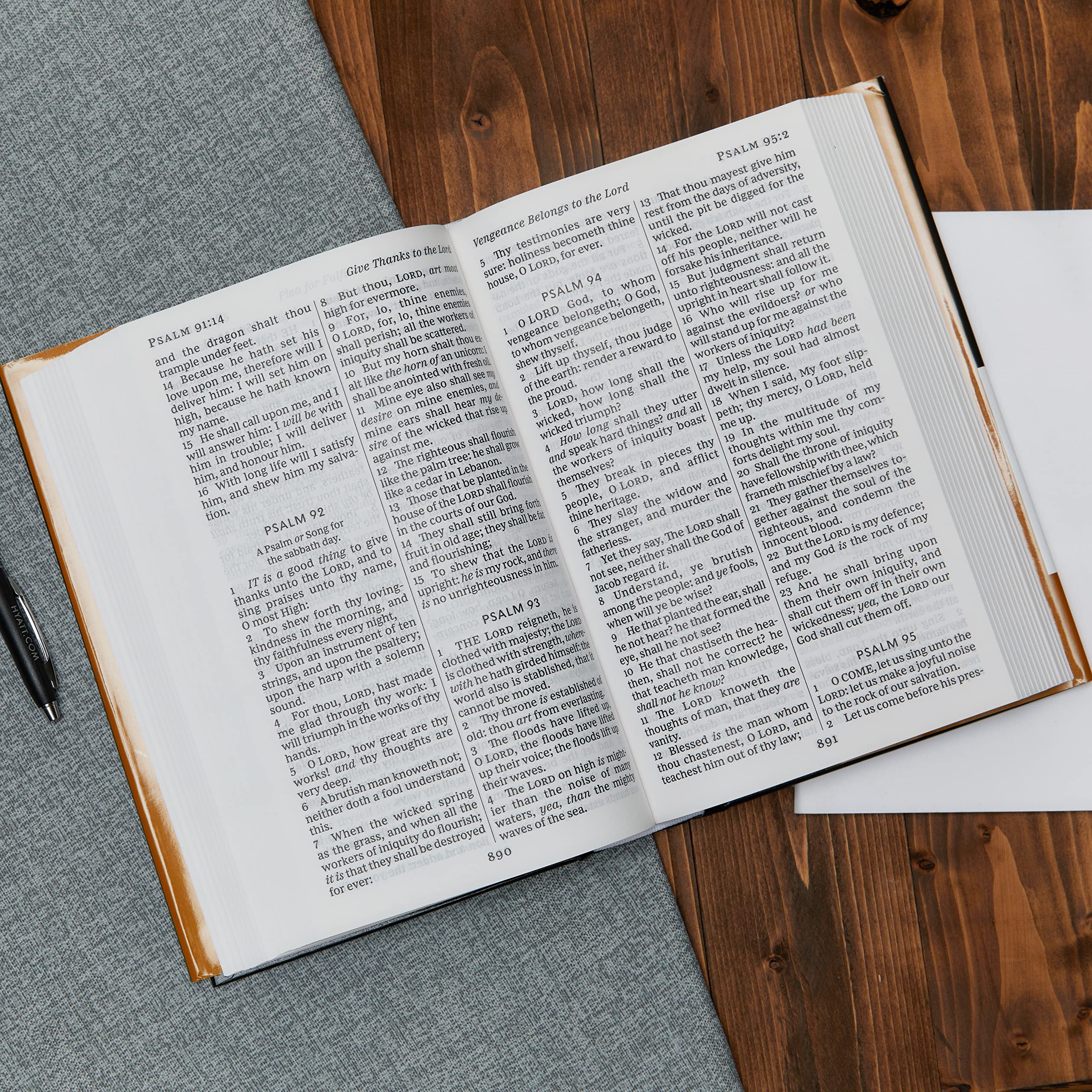 KJV, Pew Bible, Large Print, Hardcover, Black, Red Letter, Comfort Print: Holy Bible, King James Version KJV, Pew Bible, Large Print, Hardcover, Black, Red Letter, Comfort Print: Holy Bible, King James Version Hardcover Audio CD